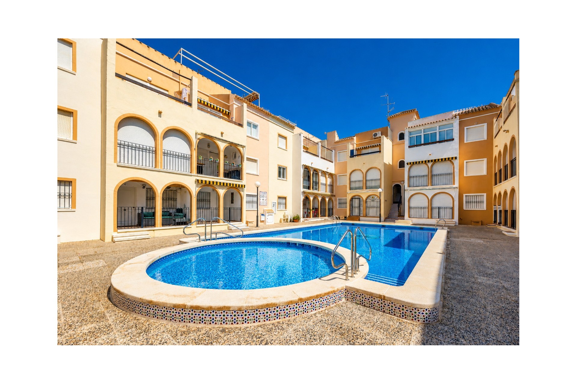 Reventa - Bungalow -
Torrevieja - Costa Blanca