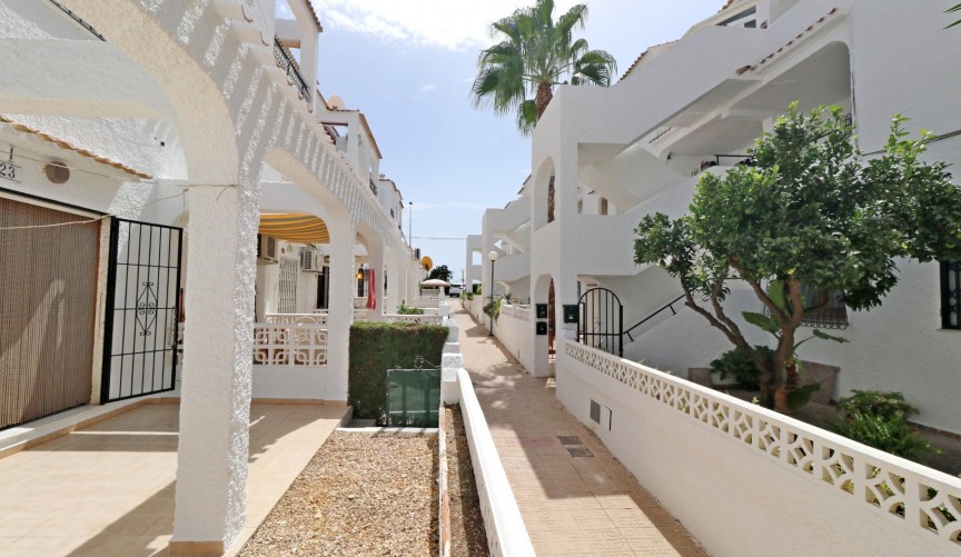 Reventa - Bungalow -
Torrevieja - El Acequión - Los Náufragos