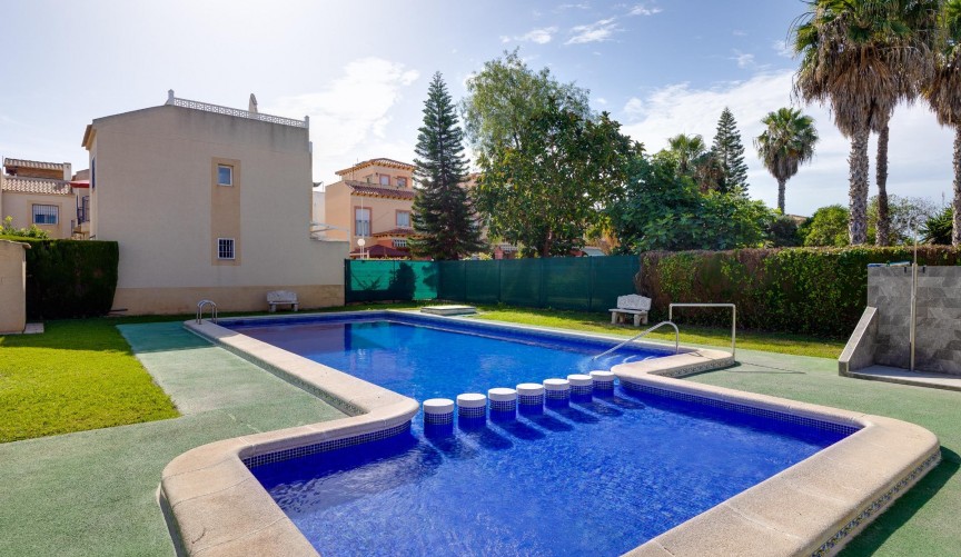Reventa - Bungalow -
Torrevieja - El Chaparral