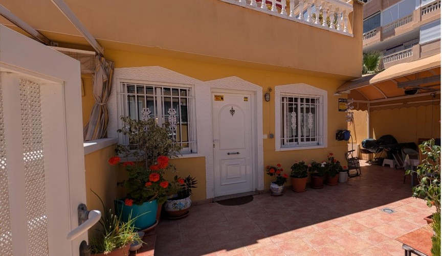 Reventa - Bungalow -
Torrevieja - La Mata