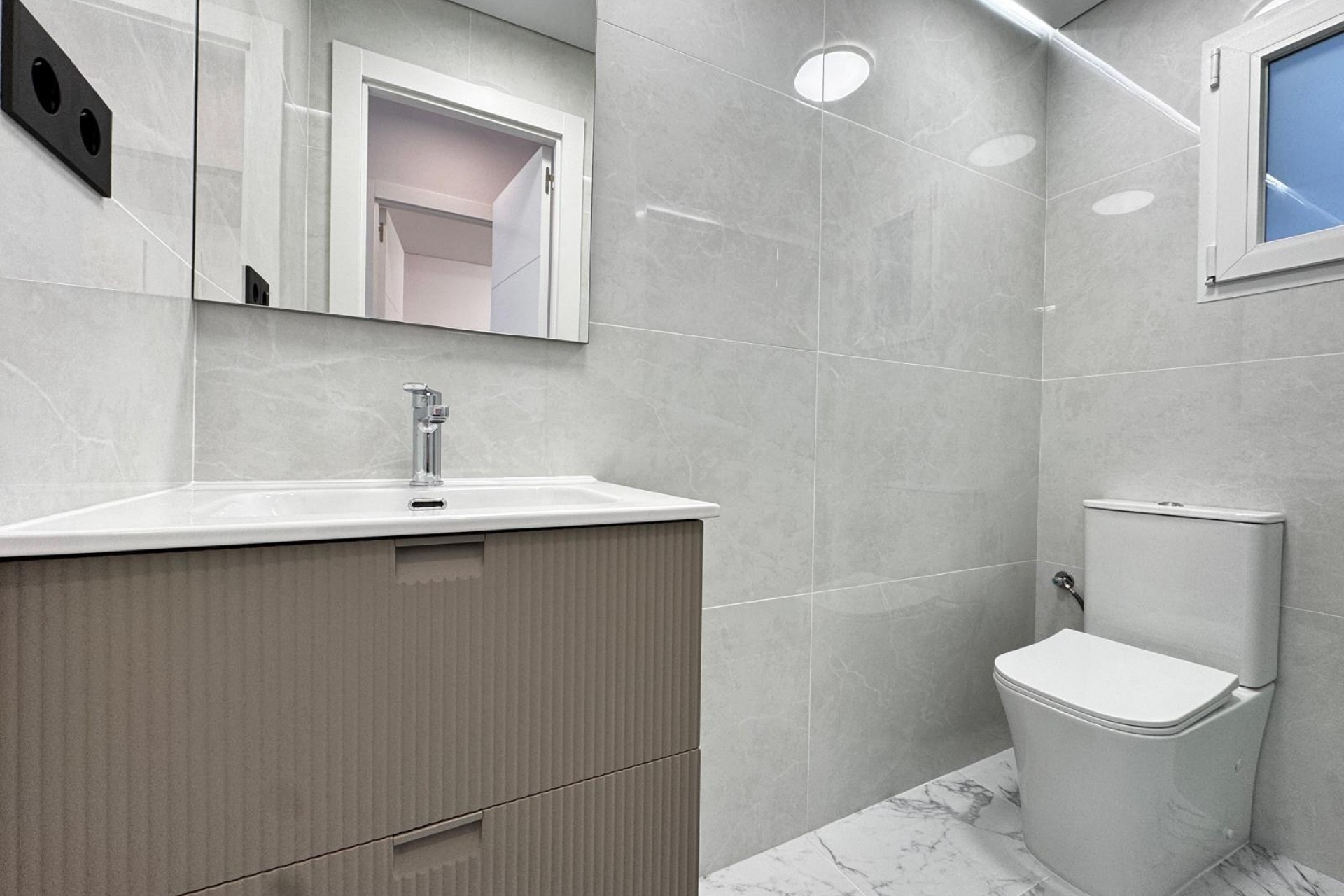 Reventa - Bungalow -
Torrevieja - La Siesta - El Salado - Torreta