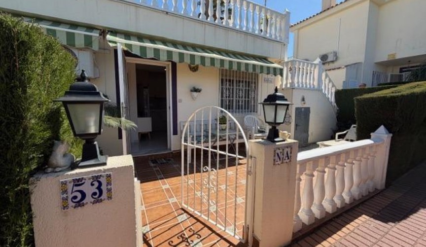 Reventa - Bungalow -
Torrevieja - La Siesta