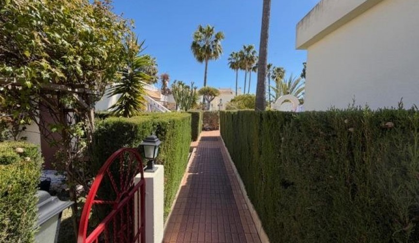 Reventa - Bungalow -
Torrevieja - La Siesta