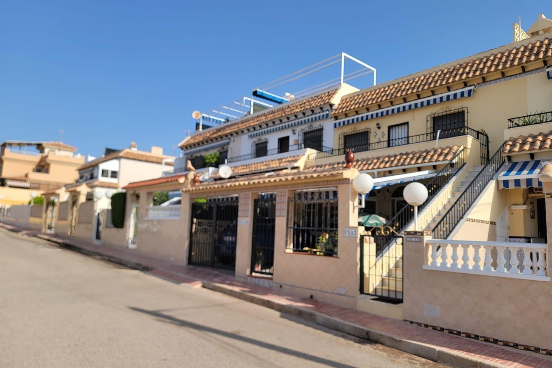 Reventa - Bungalow -
Torrevieja - Los Frutales