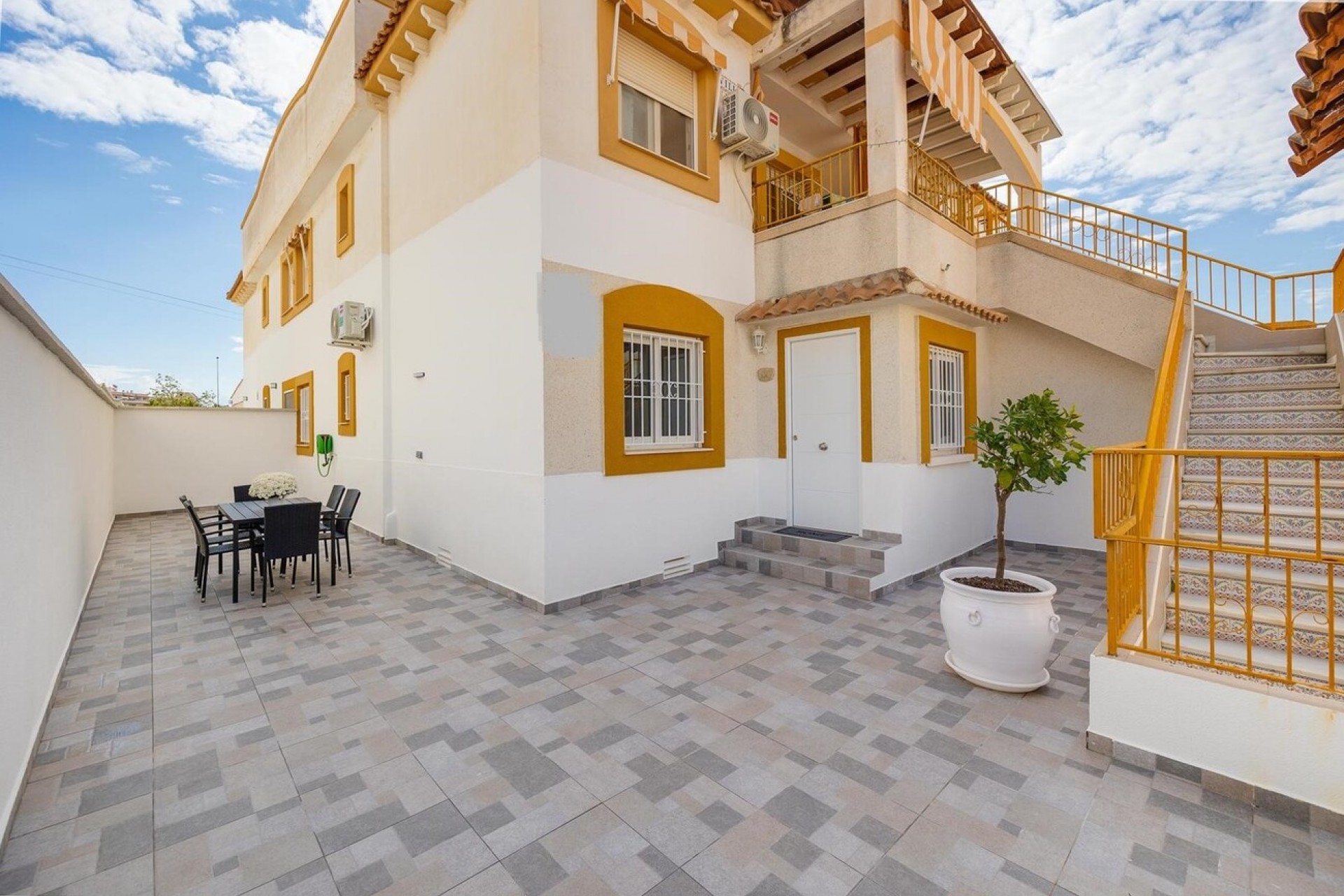 Reventa - Bungalow -
Torrevieja - PARQUE DE LAS NACIONES