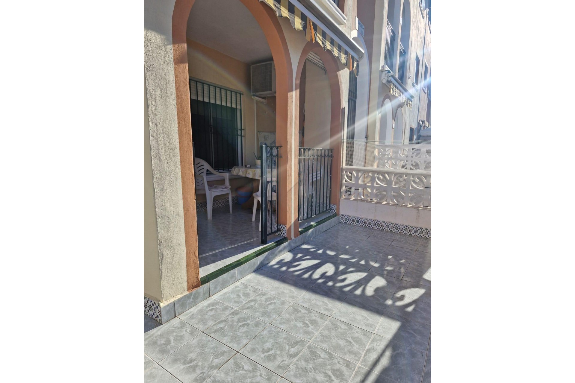 Reventa - Bungalow -
Torrevieja - Playa De Los Naufragos