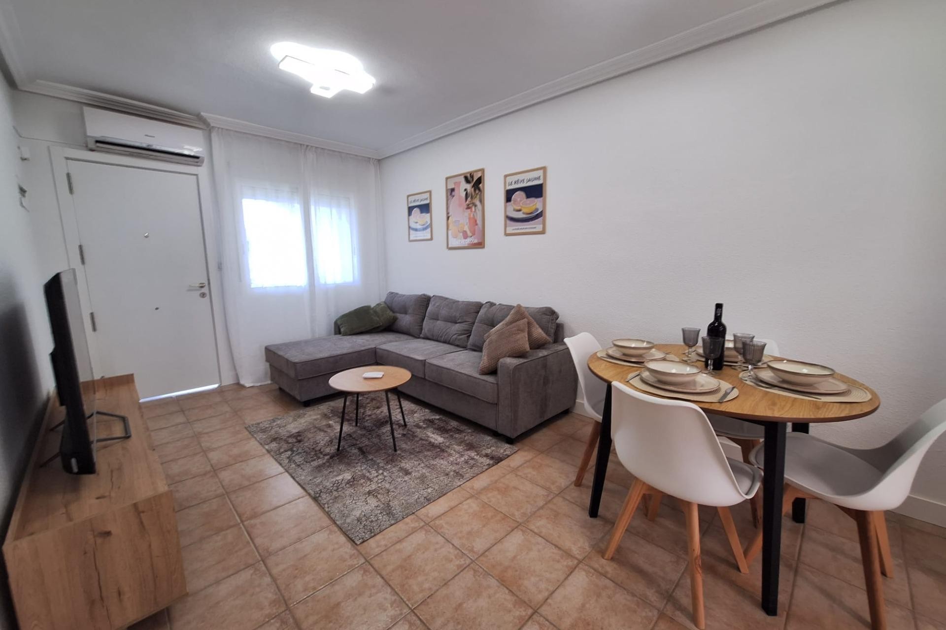 Reventa - Bungalow -
Torrevieja - Sector 25