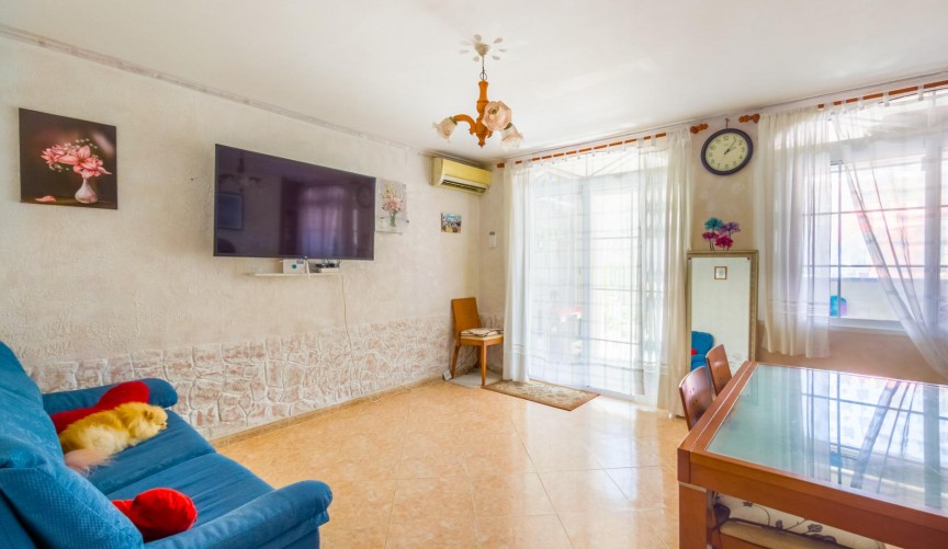 Reventa - Bungalow -
Torrevieja - Torretas