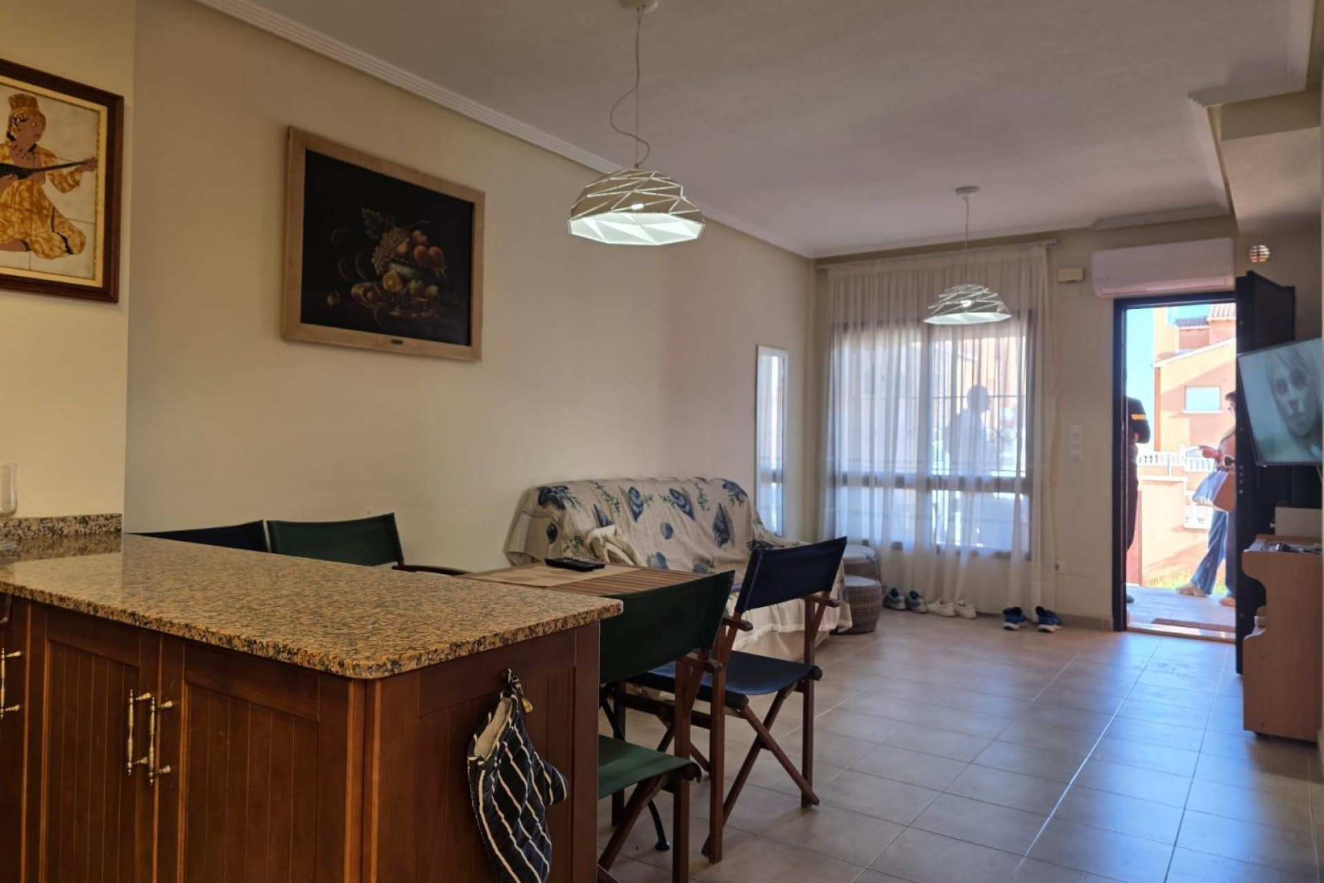 Reventa - Bungalow -
Torrevieja - Zona Los Frutales