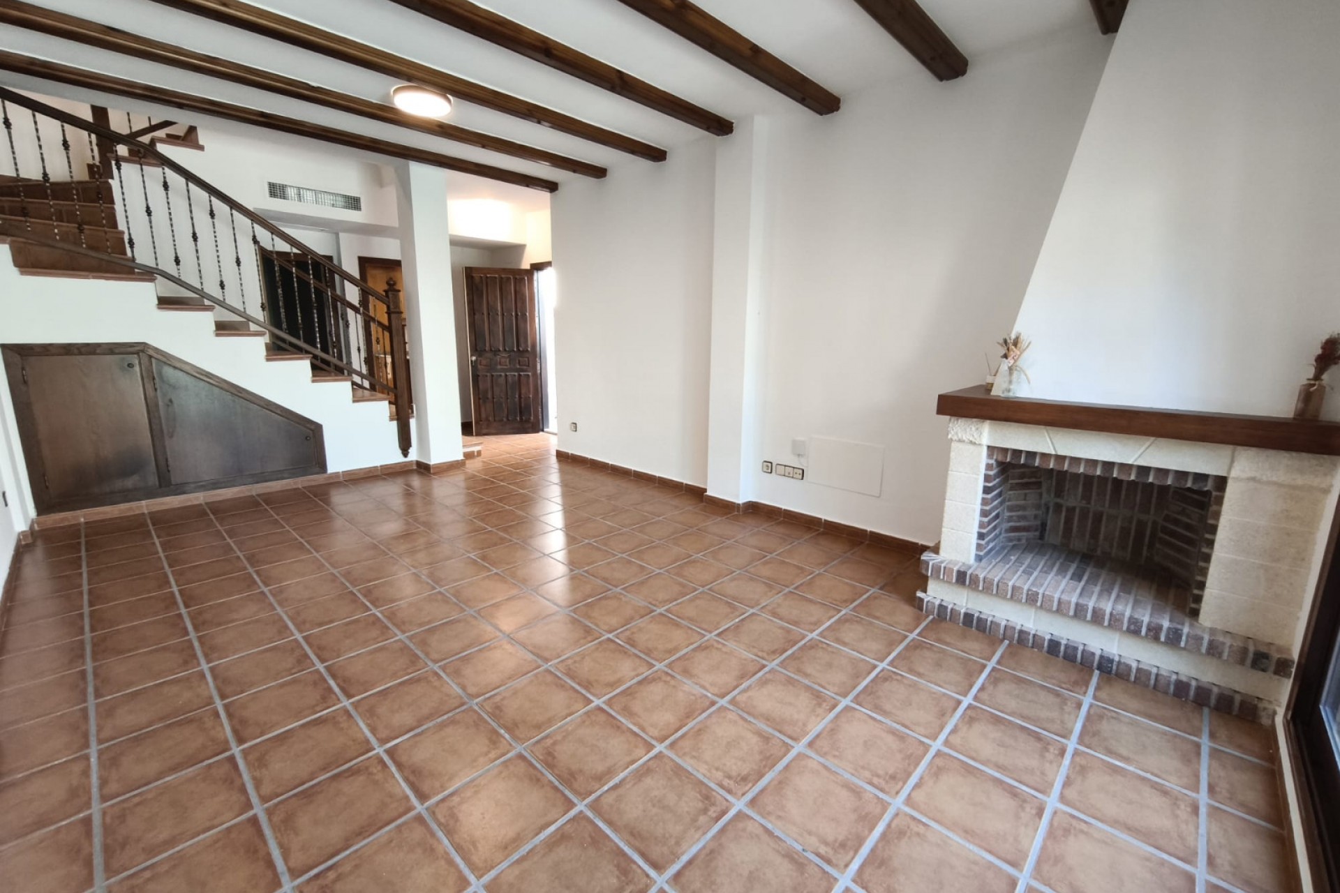 Reventa - Duplex -
Algorfa - Inland