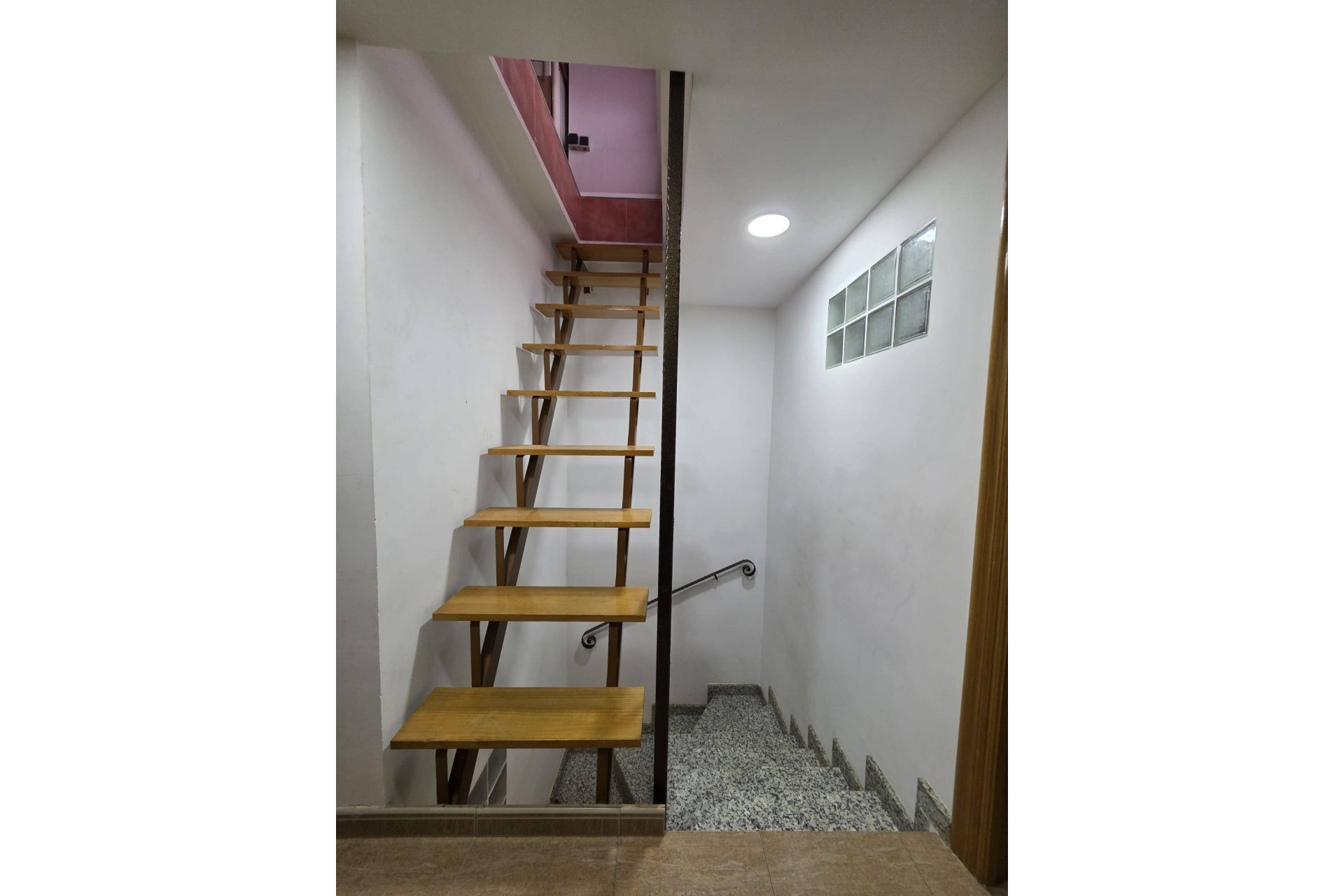 Reventa - Duplex -
El Palmar - Zona Centro