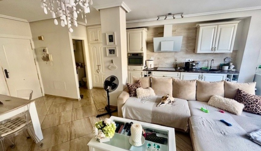 Reventa - Duplex -
La Florida - Inland