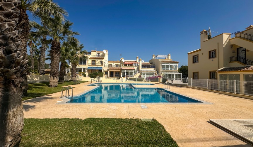 Reventa - Duplex -
Orihuela Costa - Costa Blanca