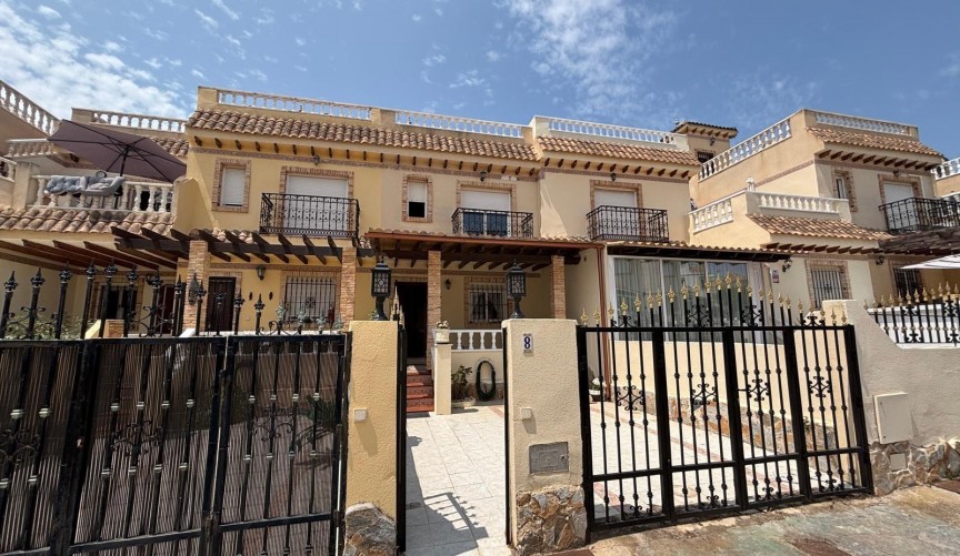 Reventa - Duplex -
Orihuela Costa - Los Almendros-la Florida