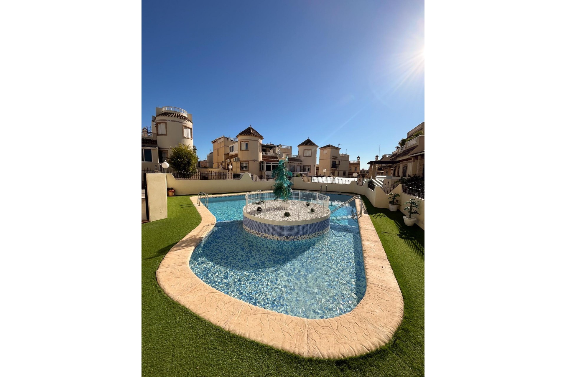 Reventa - Duplex -
Orihuela Costa - Los Almendros-la Florida