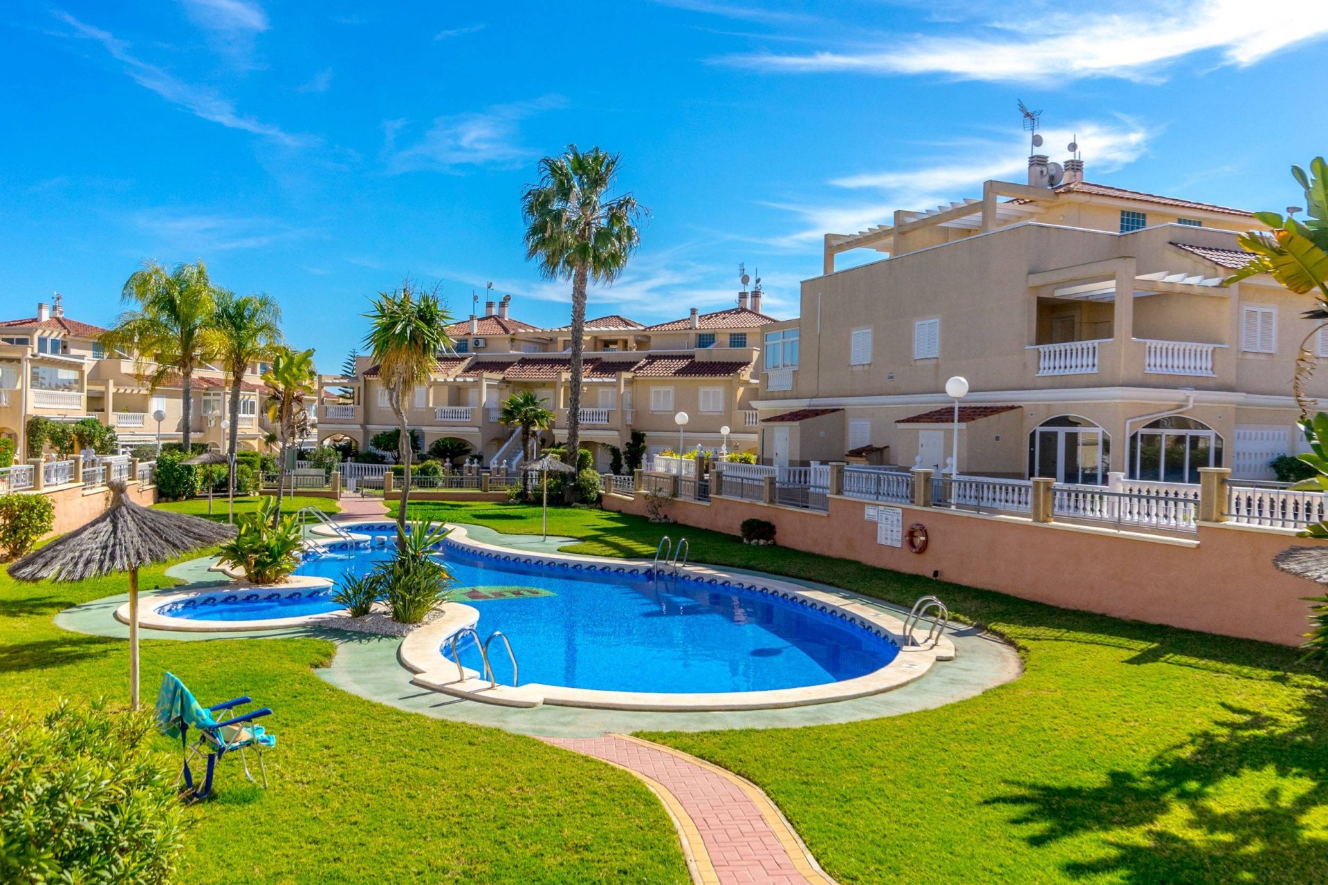 Reventa - Duplex -
Orihuela Costa - Playa Flamenca
