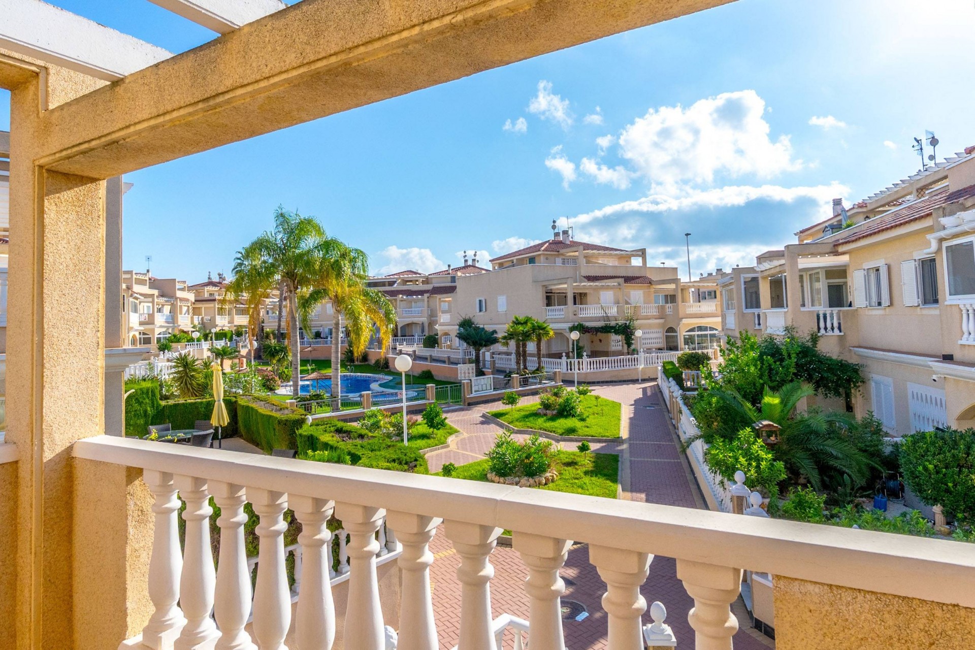 Reventa - Duplex -
Orihuela Costa - Playa Flamenca