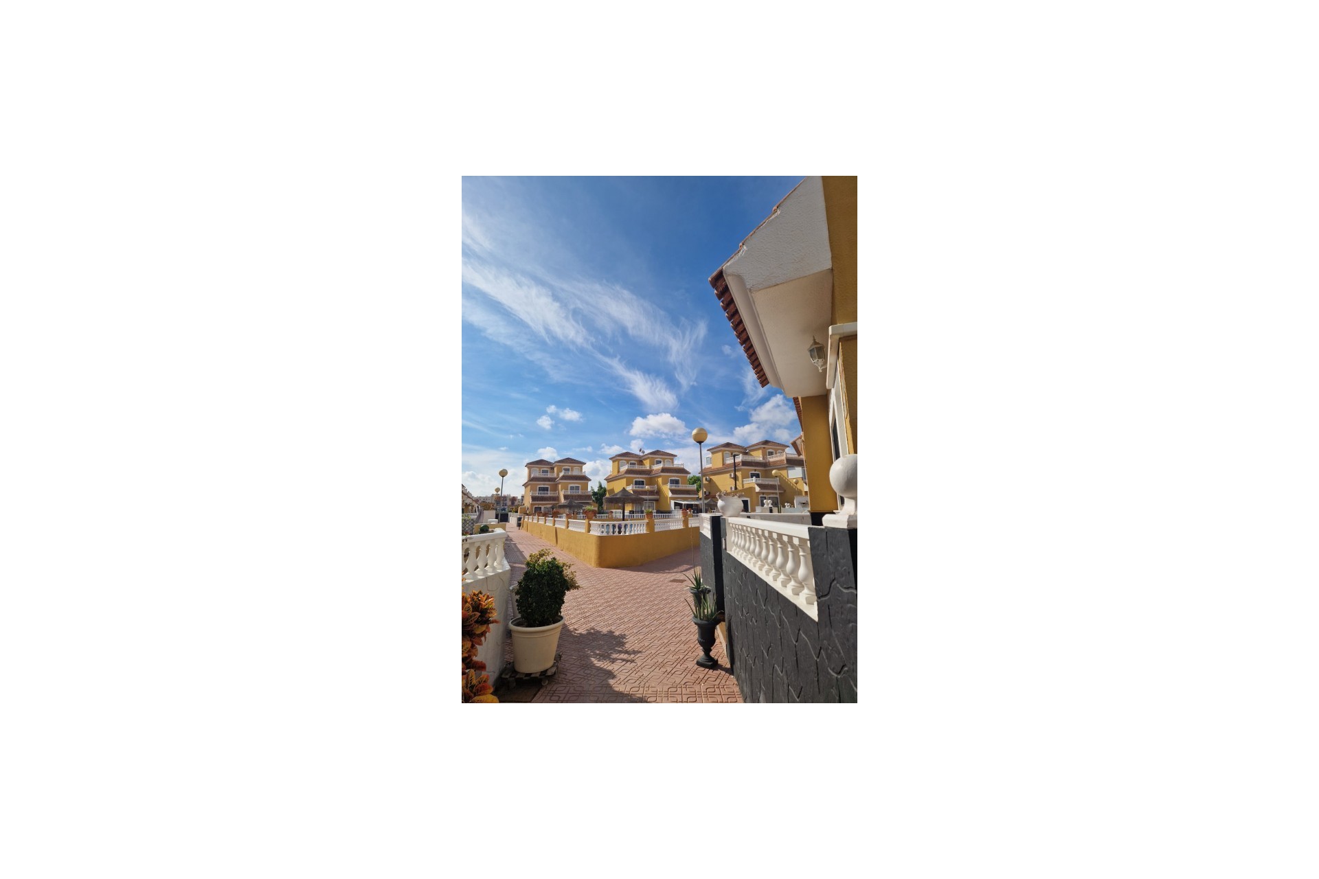 Reventa - Duplex -
Playa Flamenca - Costa Blanca