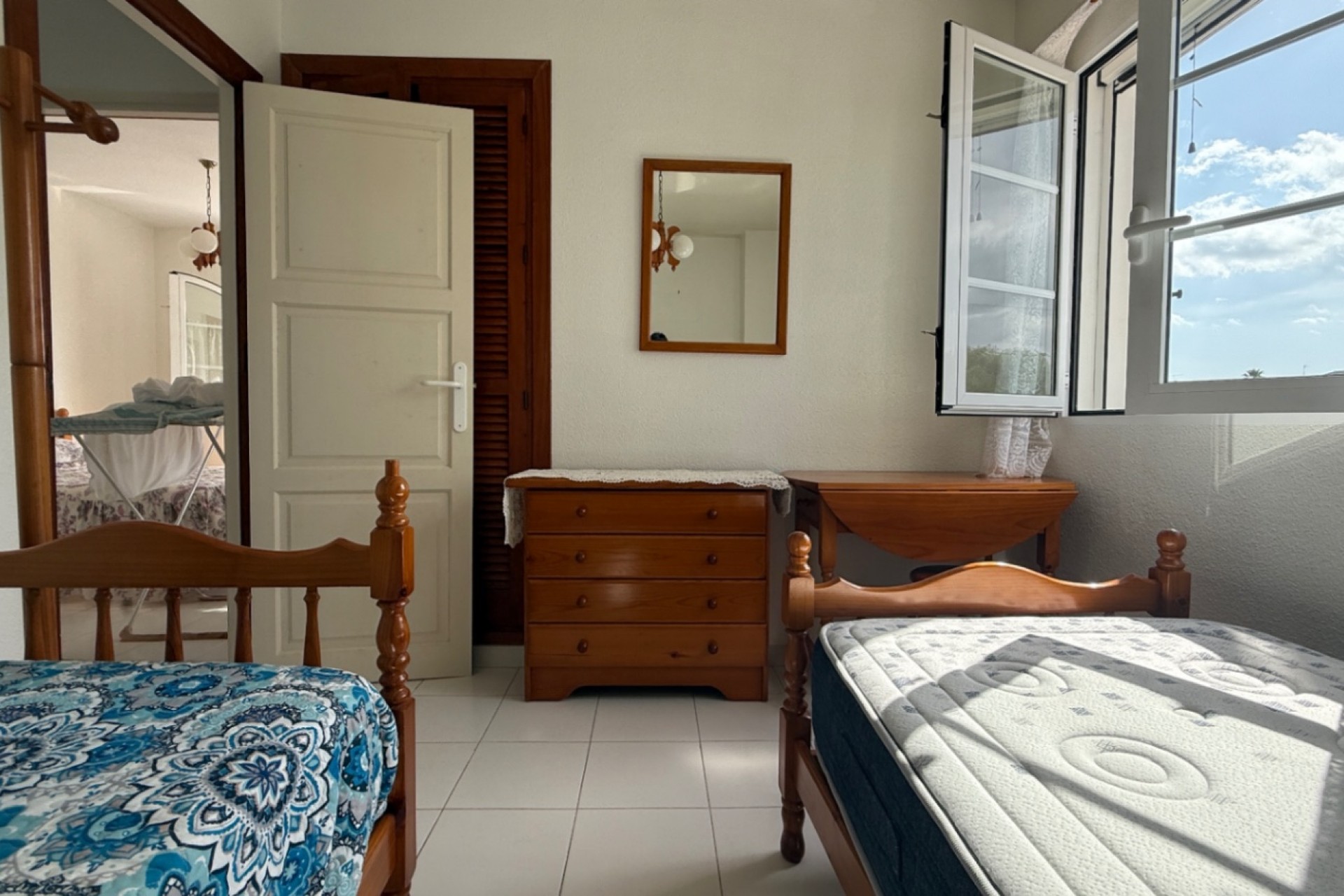 Reventa - Duplex -
San Miguel de Salinas - Inland