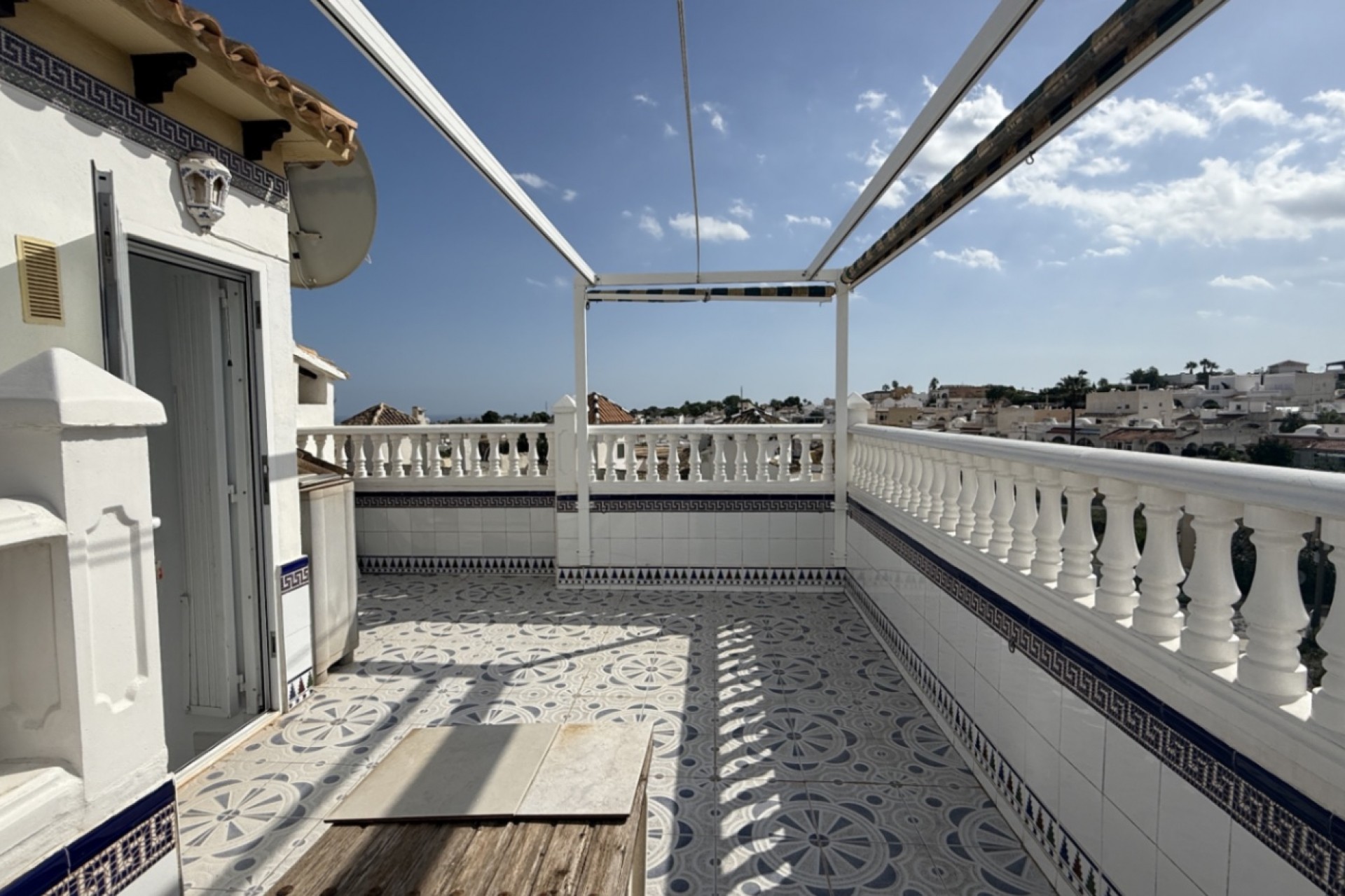 Reventa - Duplex -
San Miguel de Salinas - Inland