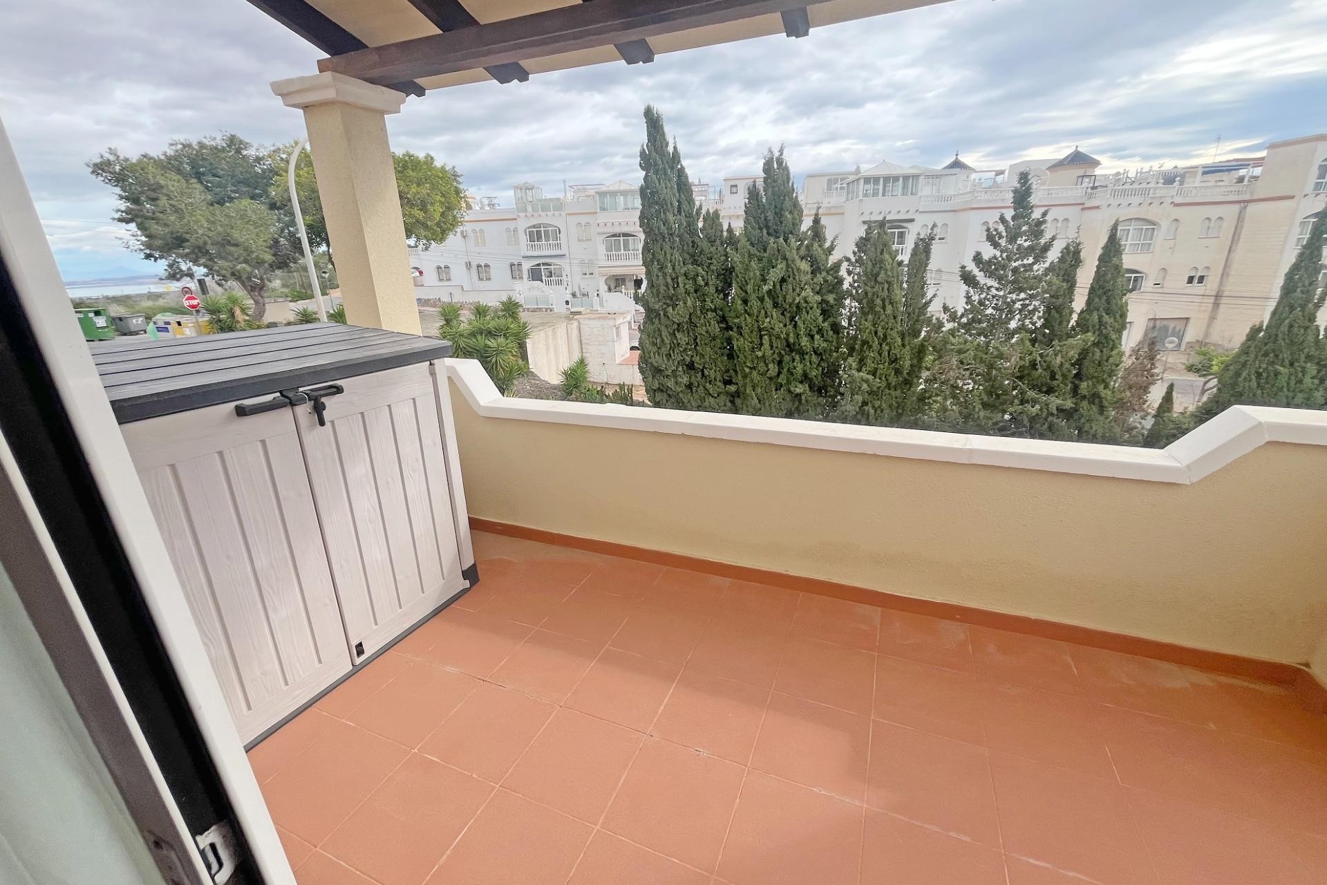 Reventa - Duplex -
San Miguel de Salinas - Las Filipinas