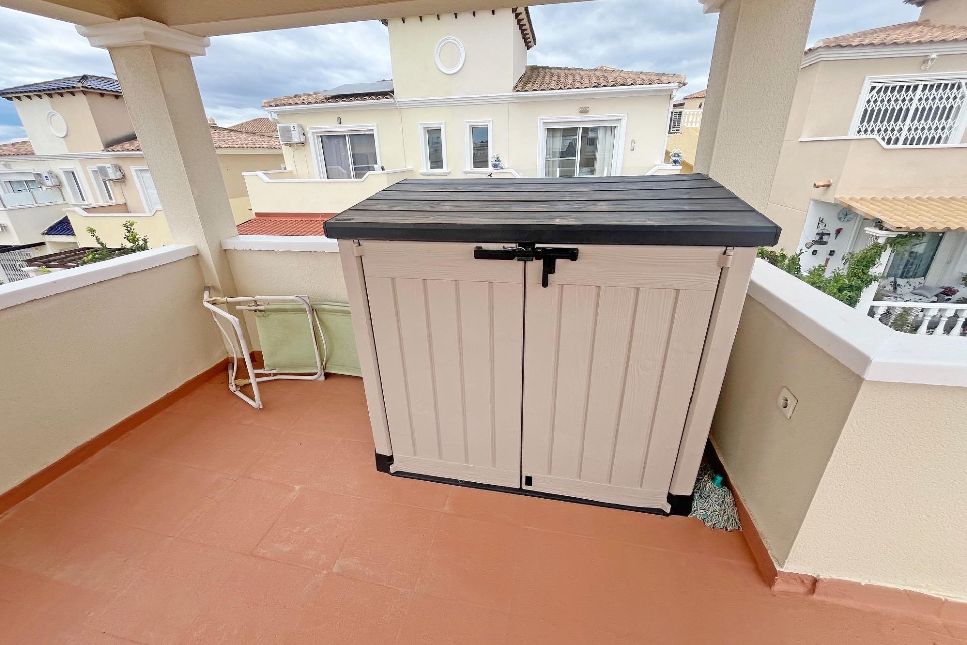 Reventa - Duplex -
San Miguel de Salinas - Las Filipinas