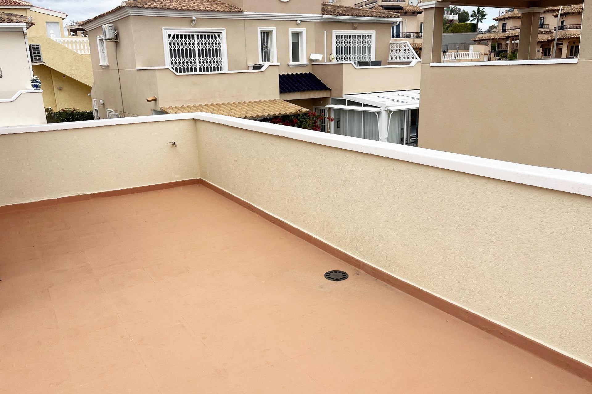 Reventa - Duplex -
San Miguel de Salinas - Las Filipinas