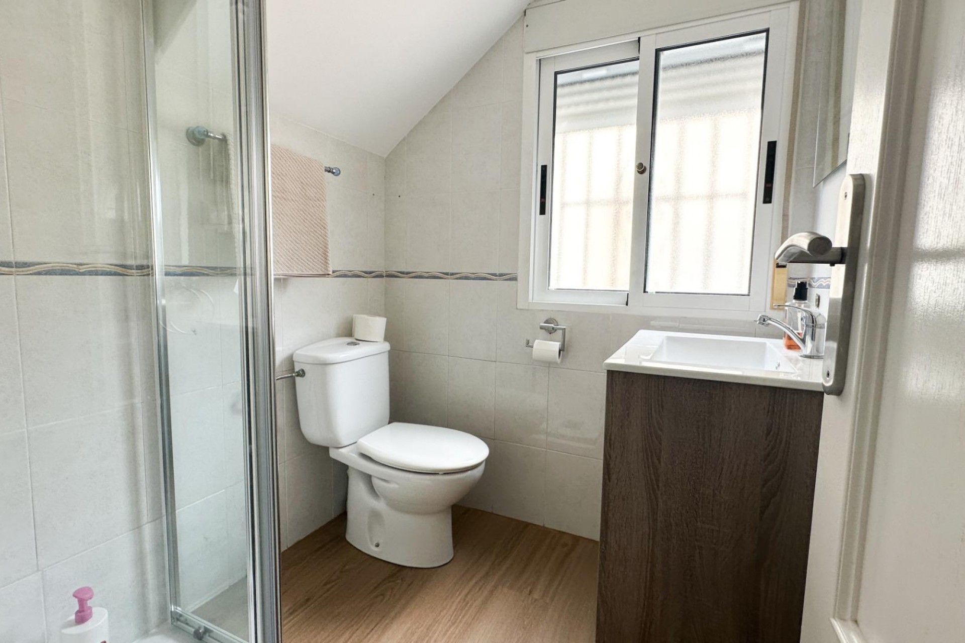 Reventa - Duplex -
San Miguel de Salinas - Las Filipinas