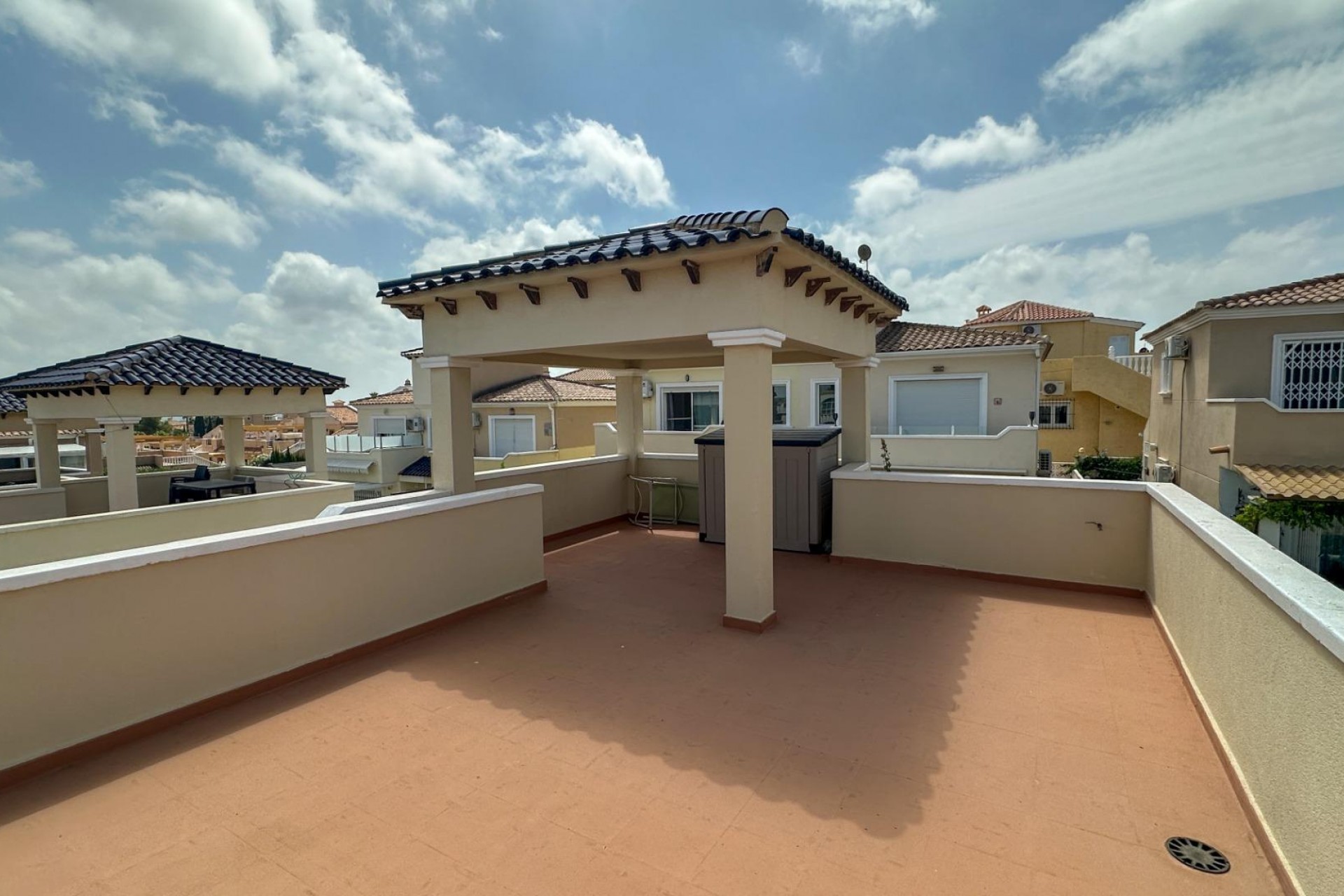 Reventa - Duplex -
San Miguel de Salinas - Las Filipinas