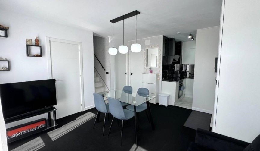 Reventa - Duplex -
Torrevieja - Carrefour