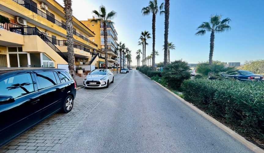 Reventa - Duplex -
Torrevieja - Costa Blanca