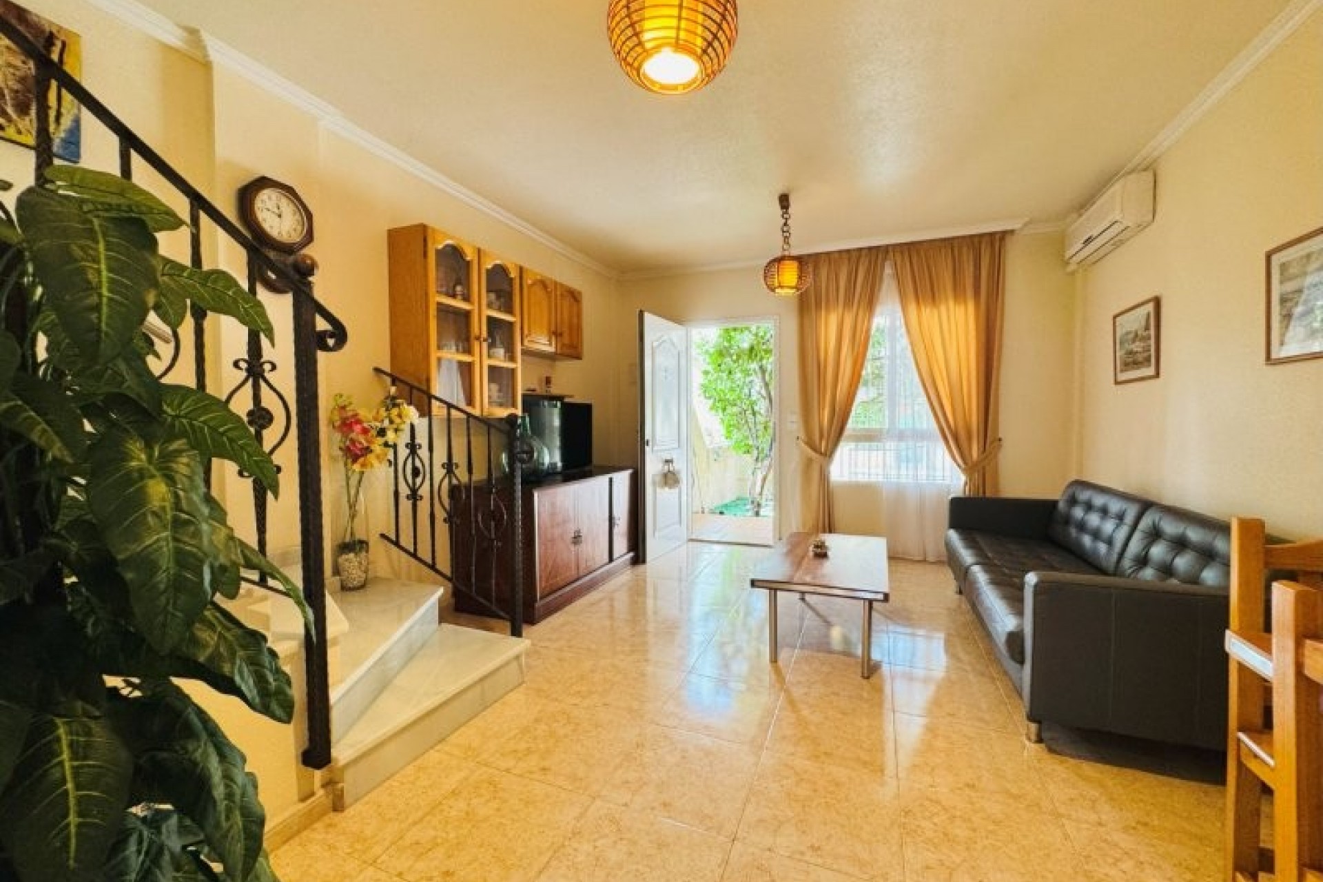 Reventa - Duplex -
Torrevieja - Costa Blanca