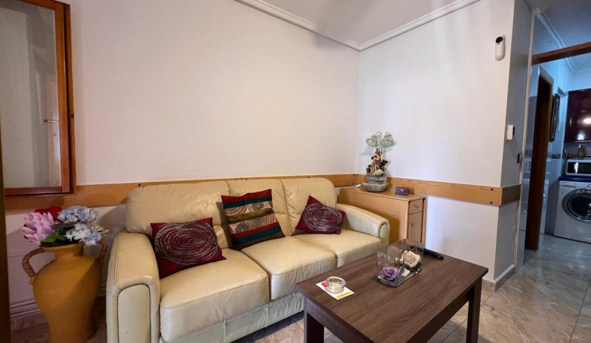 Reventa - Duplex -
Torrevieja - Costa Blanca