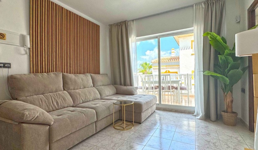 Reventa - Duplex -
Torrevieja - Costa Blanca