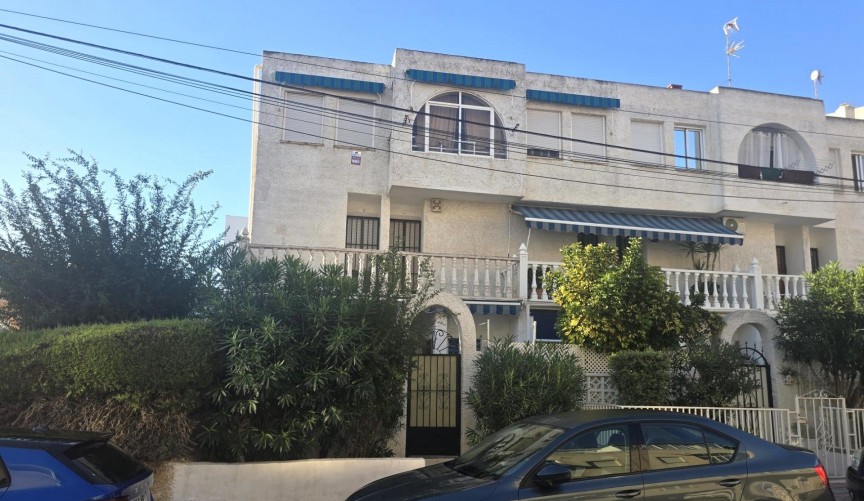 Reventa - Duplex -
Torrevieja - Habaneras