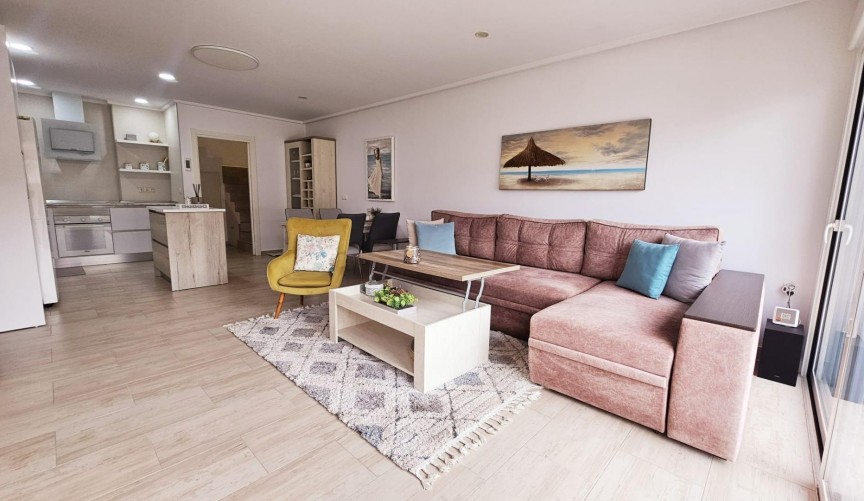 Reventa - Duplex -
Torrevieja - La Siesta