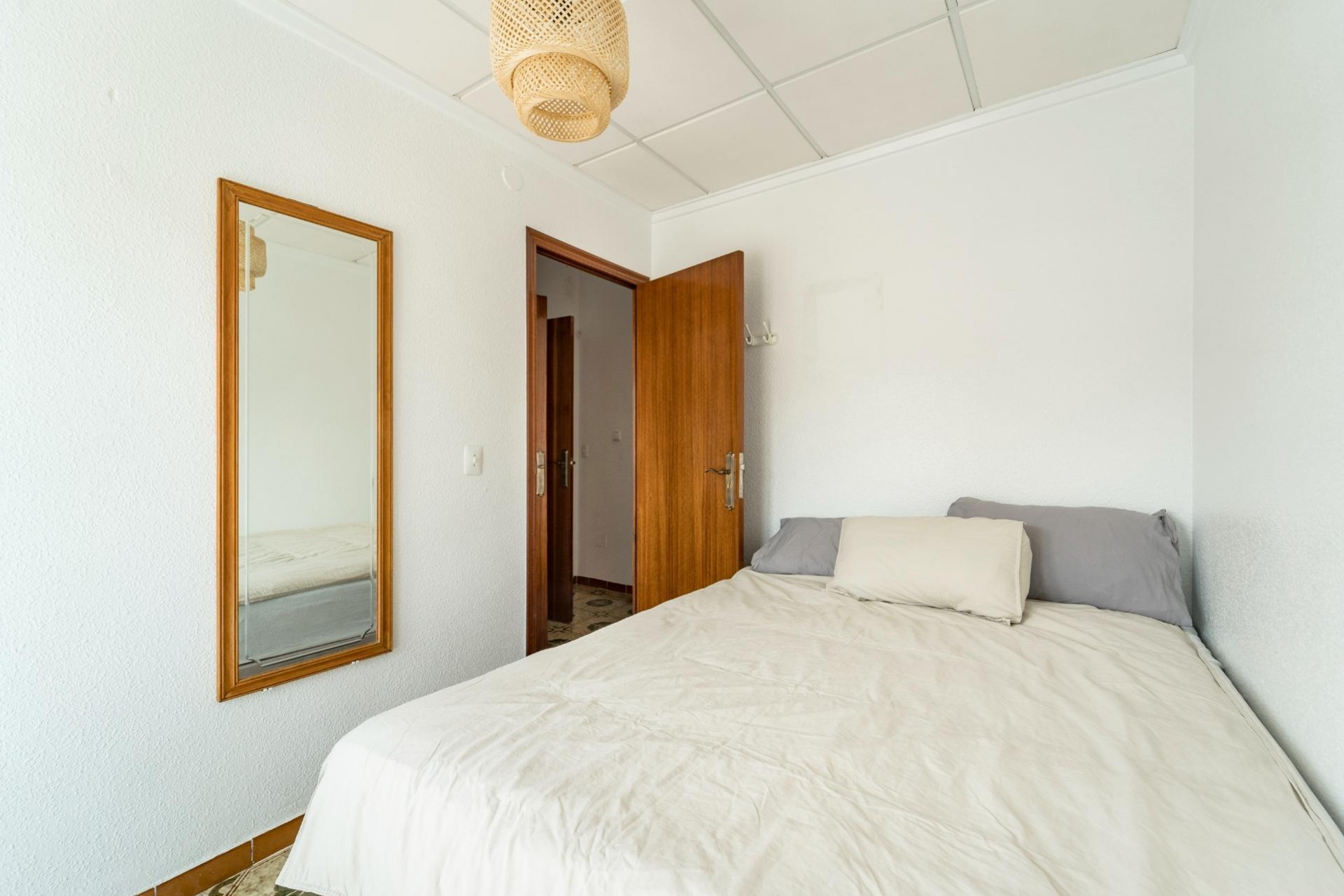 Reventa - Duplex -
Torrevieja - Playa De Los Naufragos