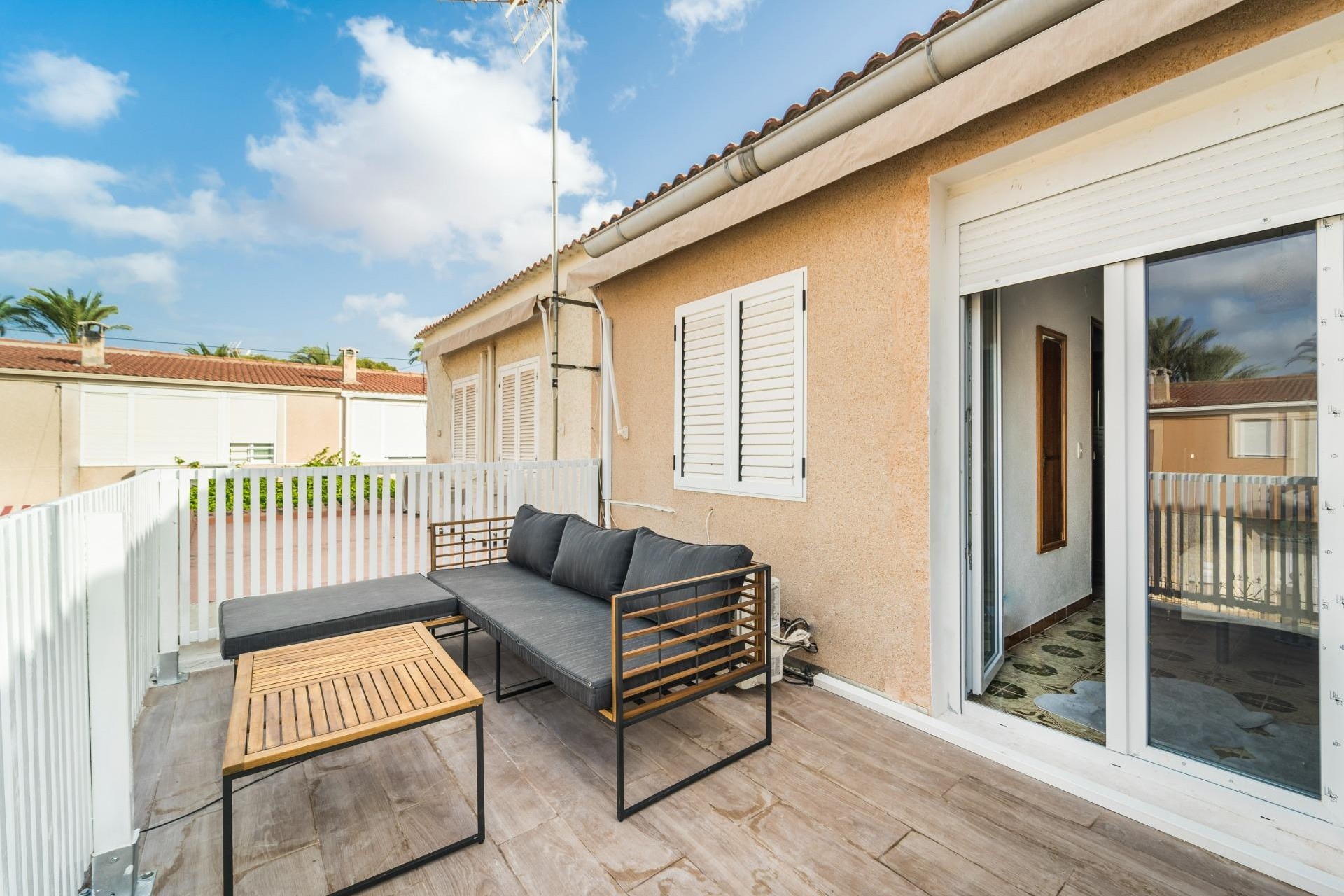 Reventa - Duplex -
Torrevieja - Playa De Los Naufragos
