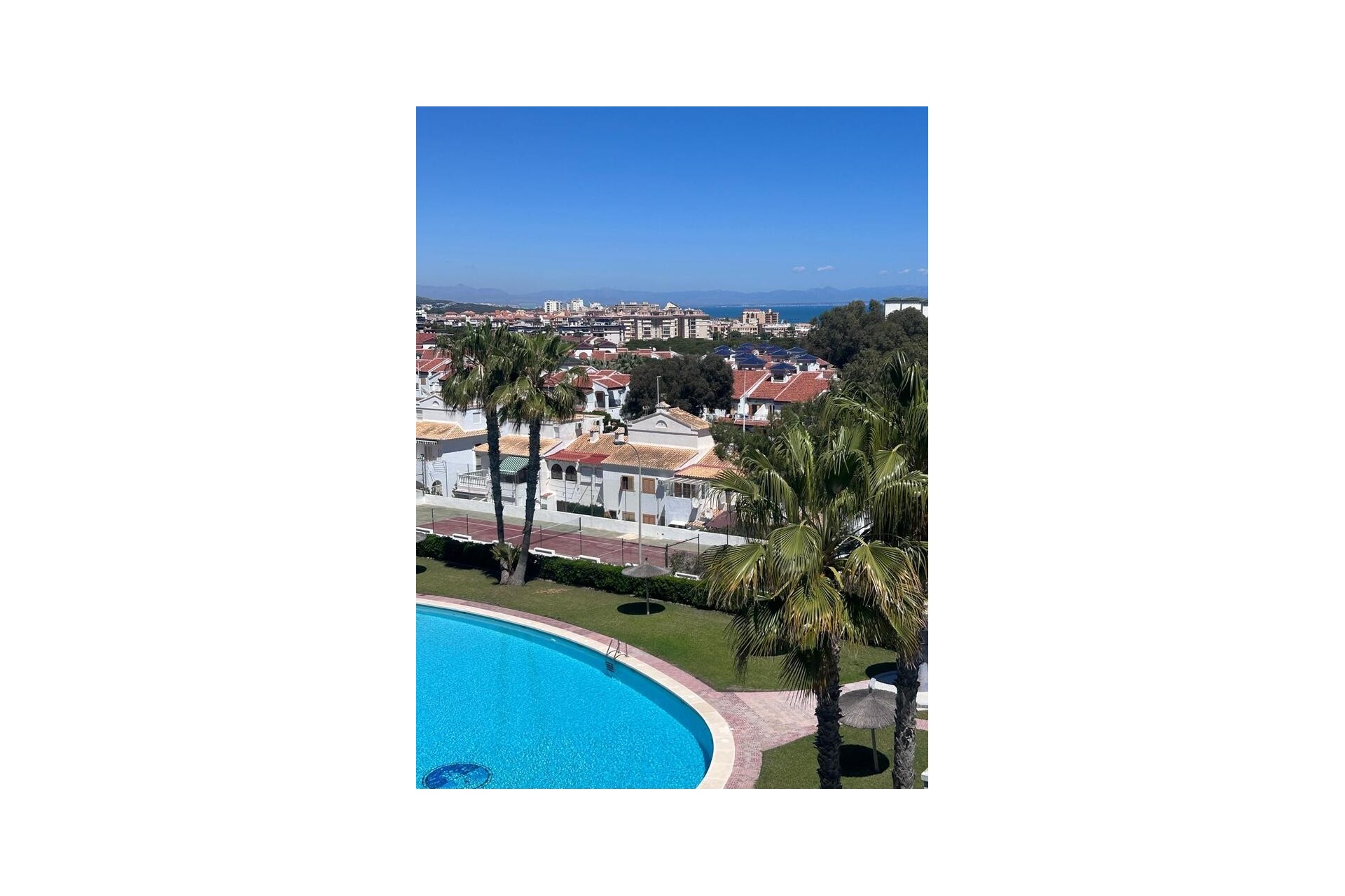 Reventa - Duplex -
Torrevieja - Torreblanca