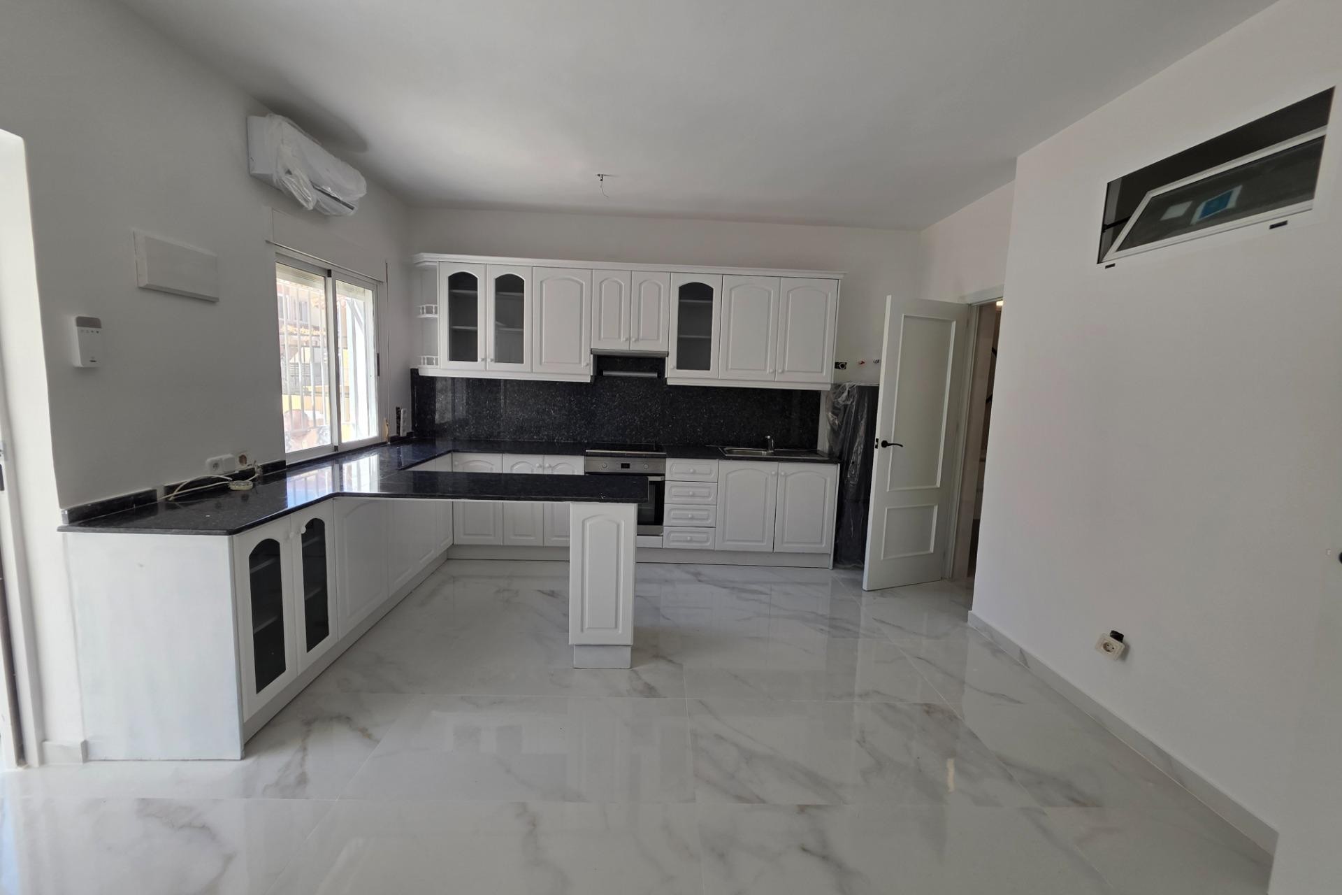 Reventa - Duplex -
Torrevieja - Torretas