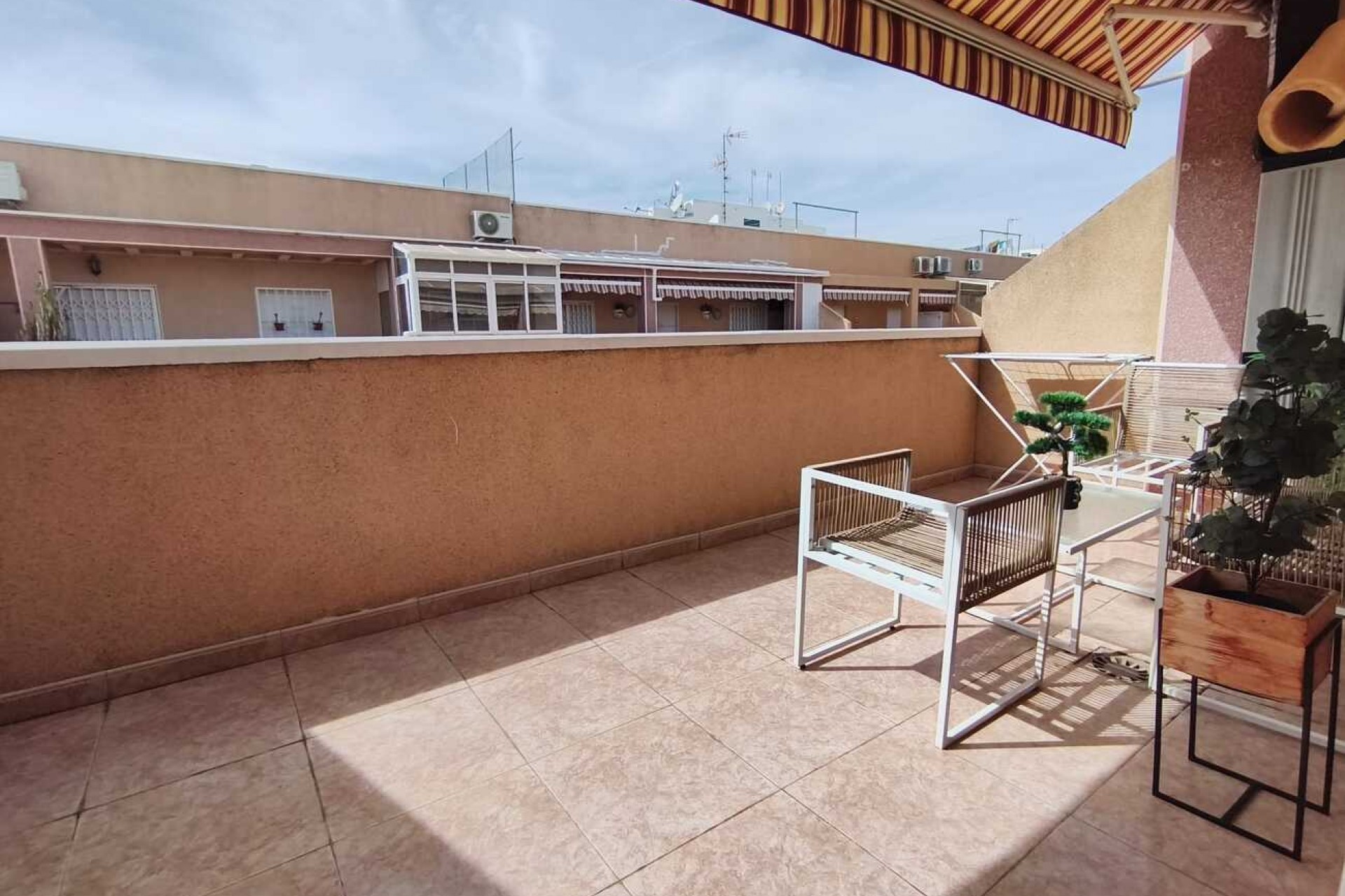 Reventa - Penthouse Penthouse -
Torrevieja - PARQUE DE LAS NACIONES