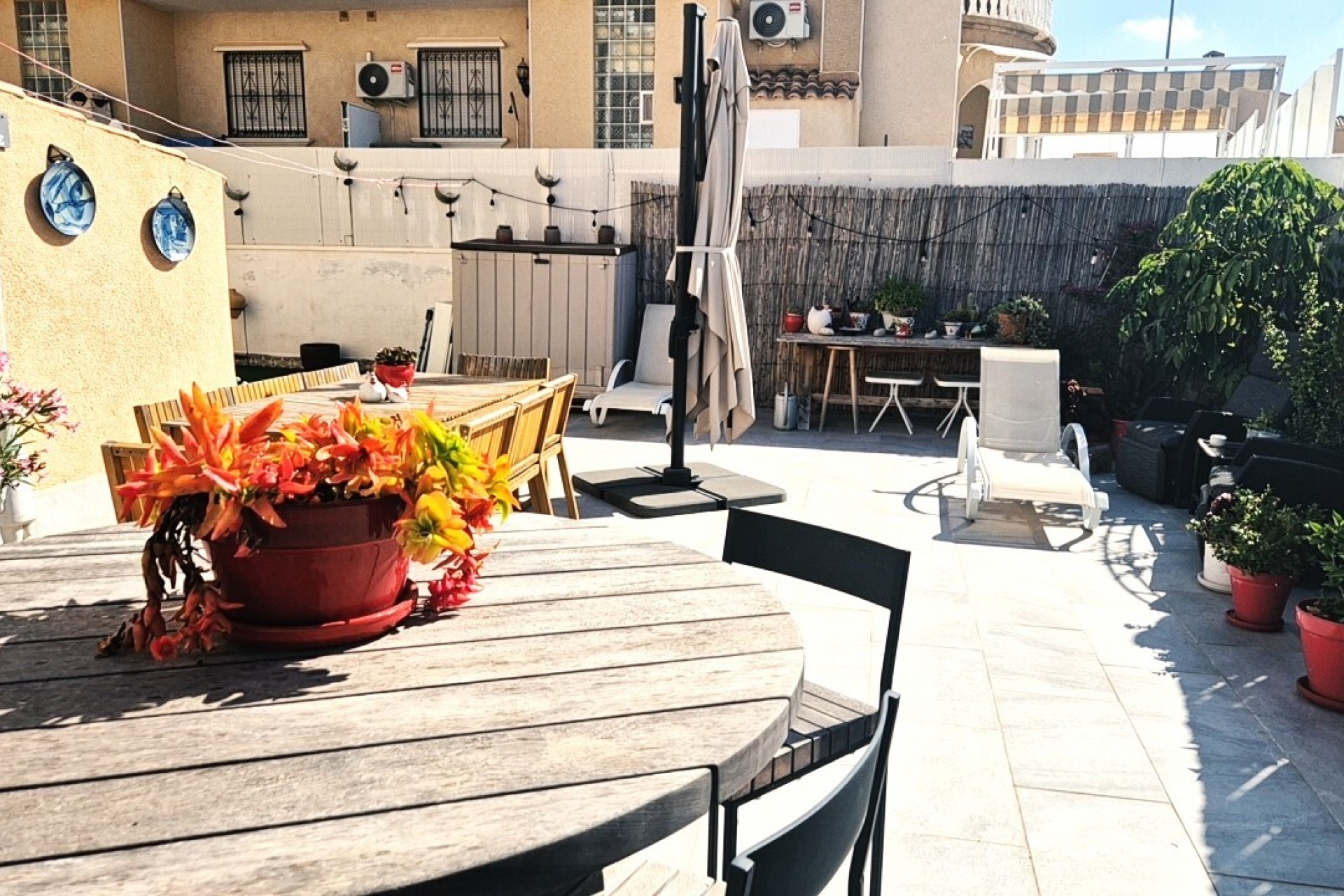 Reventa - Quad House -
El Galan - Inland