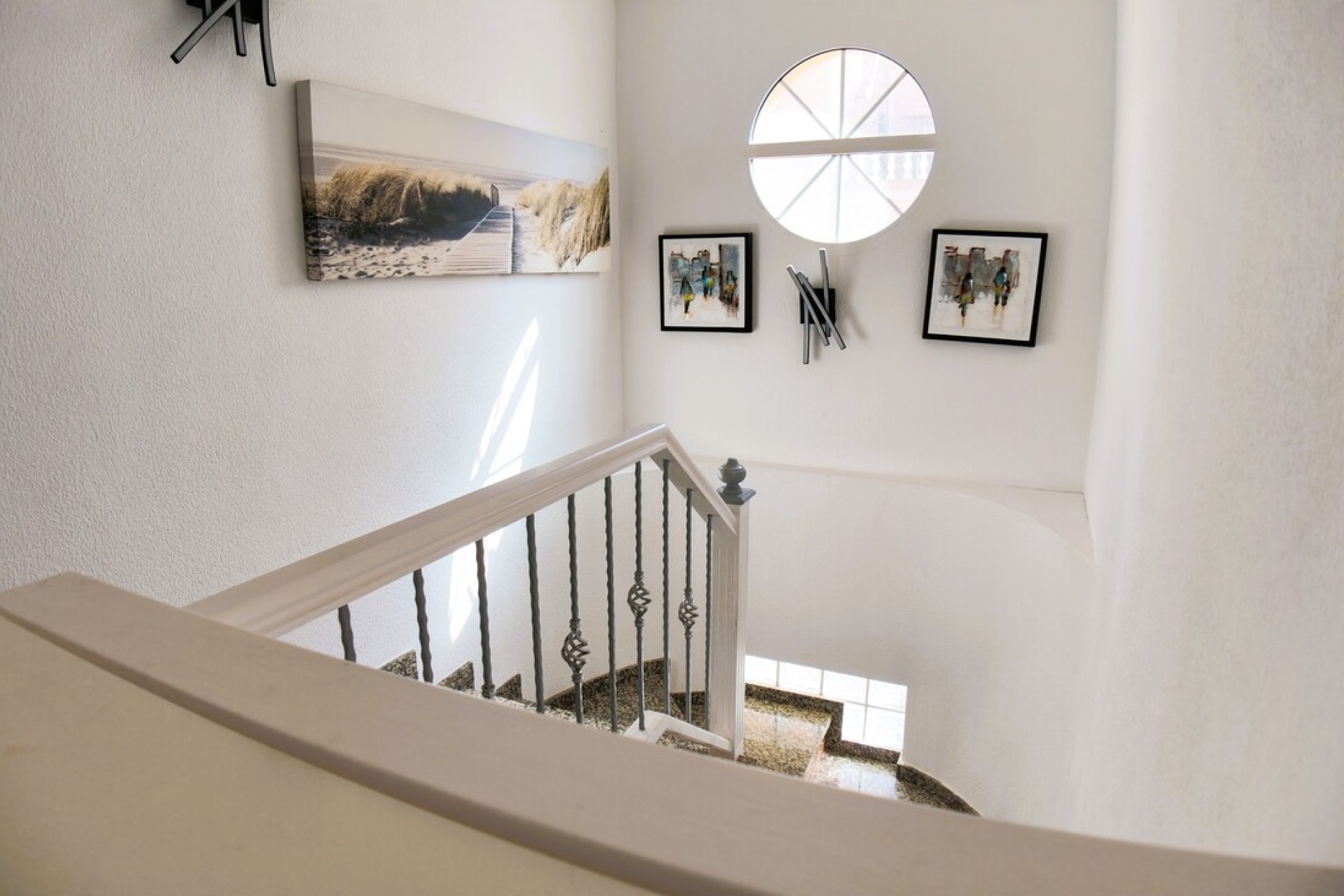 Reventa - Quad House -
El Galan - Inland