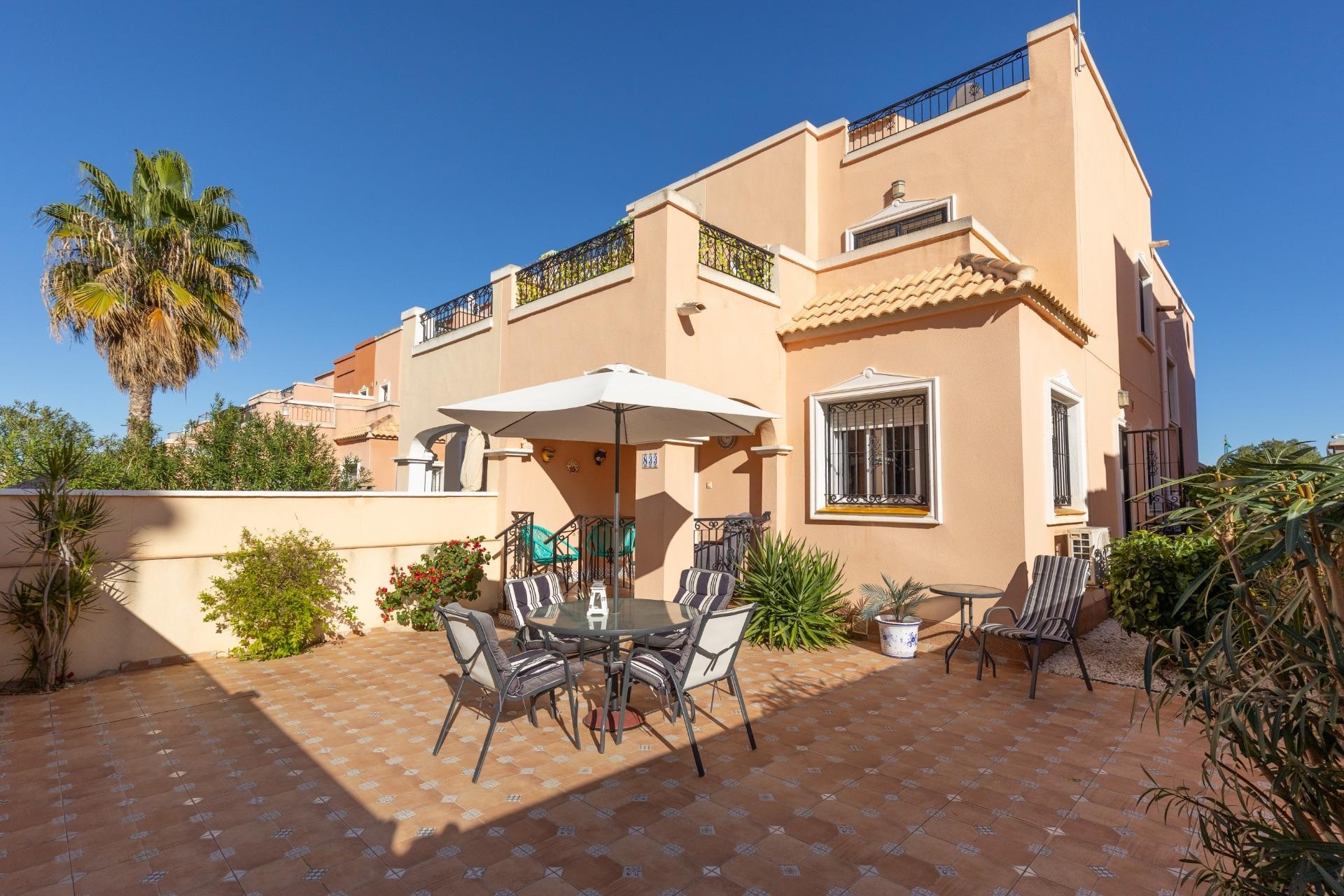 Reventa - Quad House -
Orihuela Costa - PAU 8