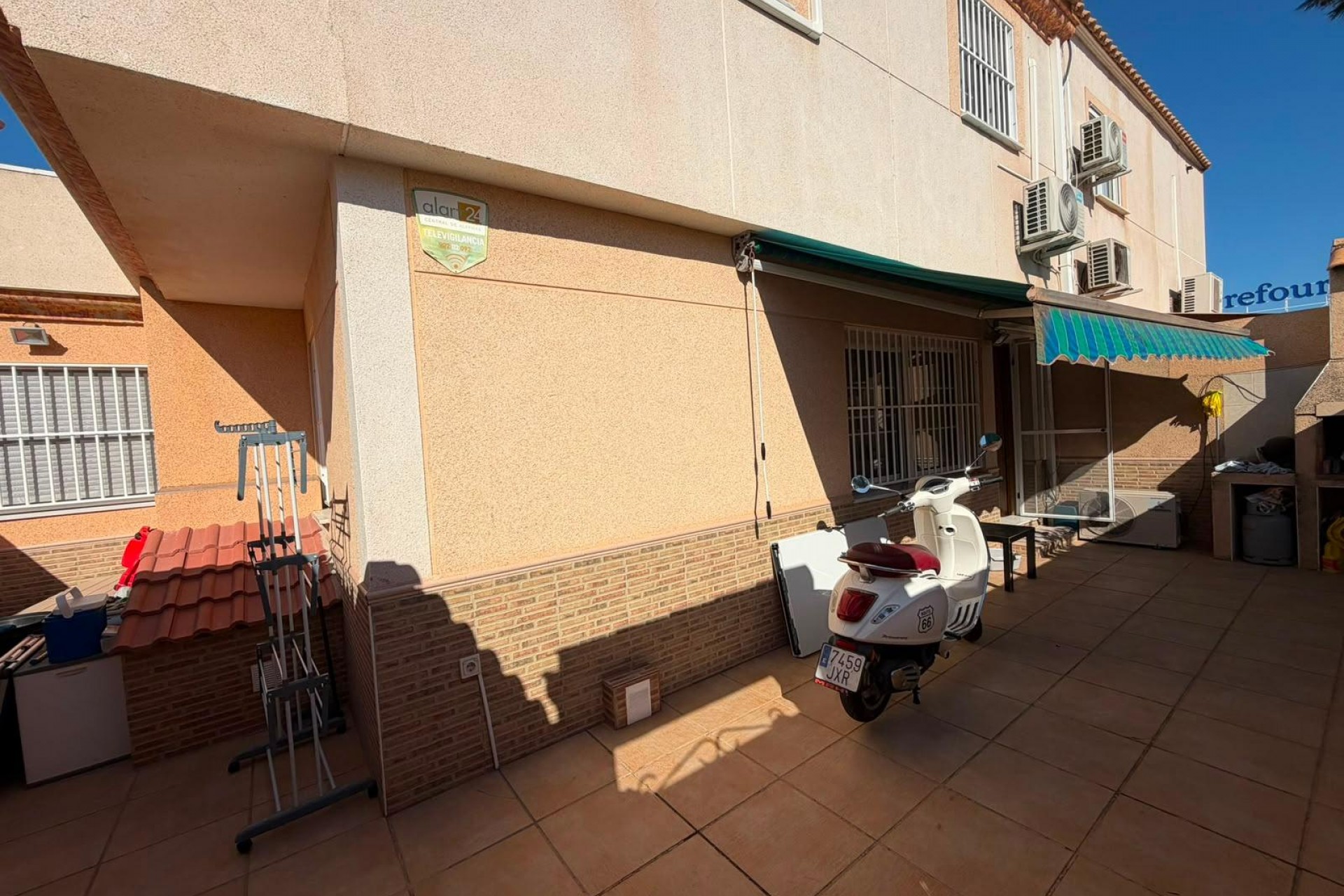 Reventa - Quad House -
Torrevieja - Carrefour