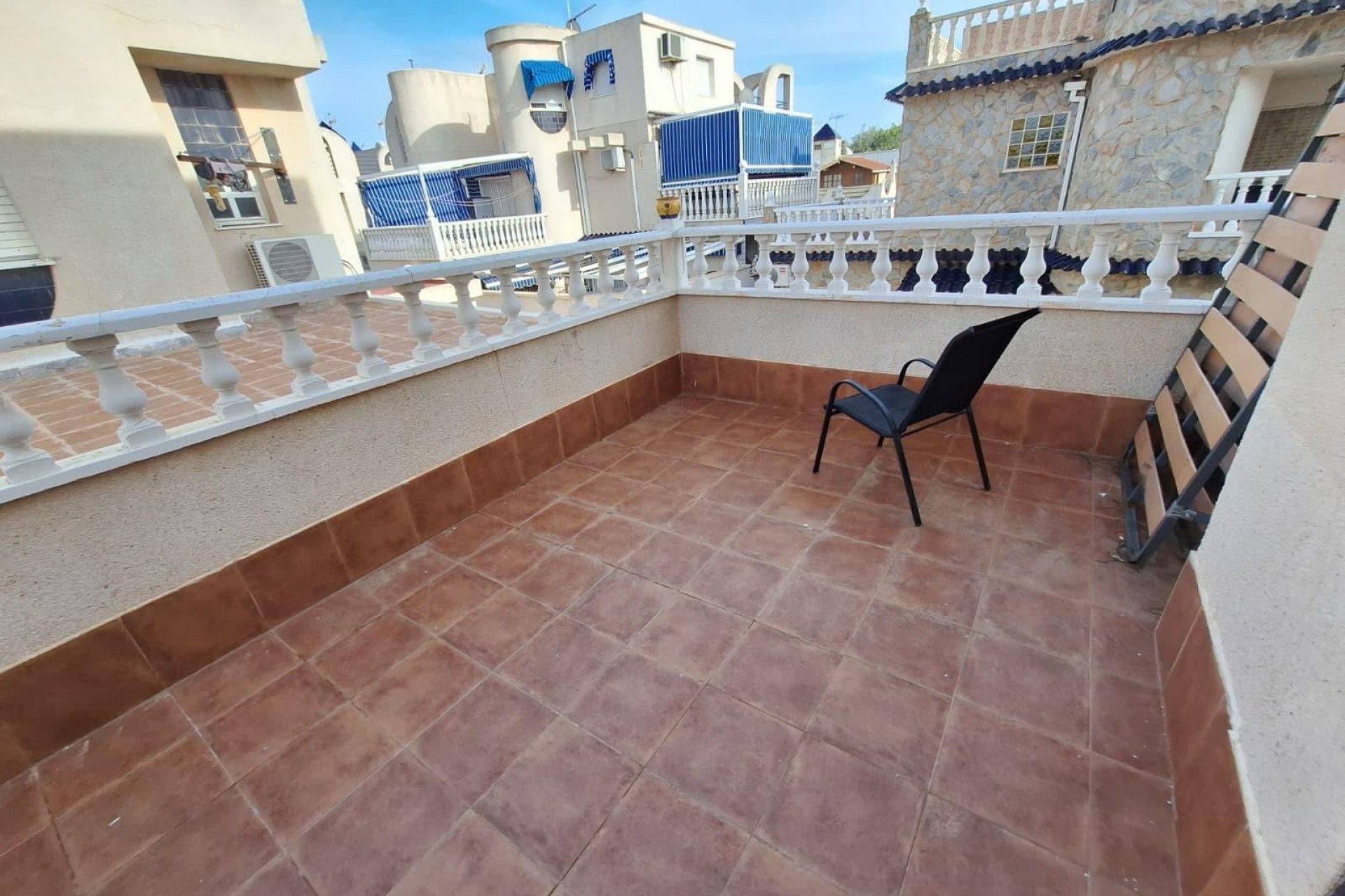 Reventa - Quad House -
Torrevieja - Carrefour