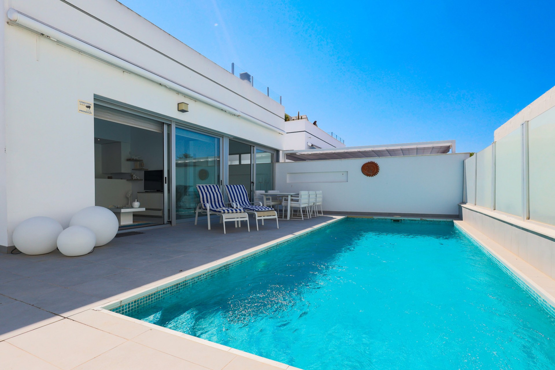 Reventa - Semi Detached -
Dolores - Costa Blanca