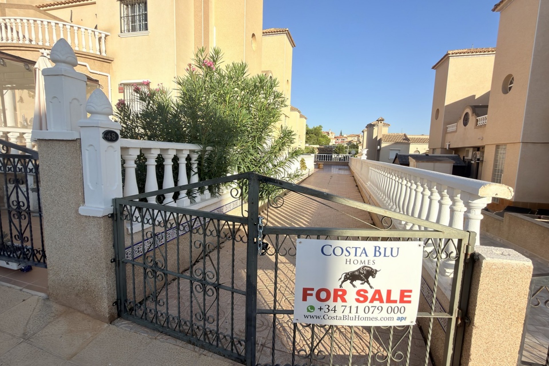 Reventa - Semi Detached -
El Galan - Inland