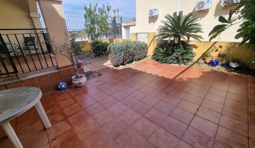 Reventa - Semi Detached -
Guardamar del Segura - Urbanizaciones