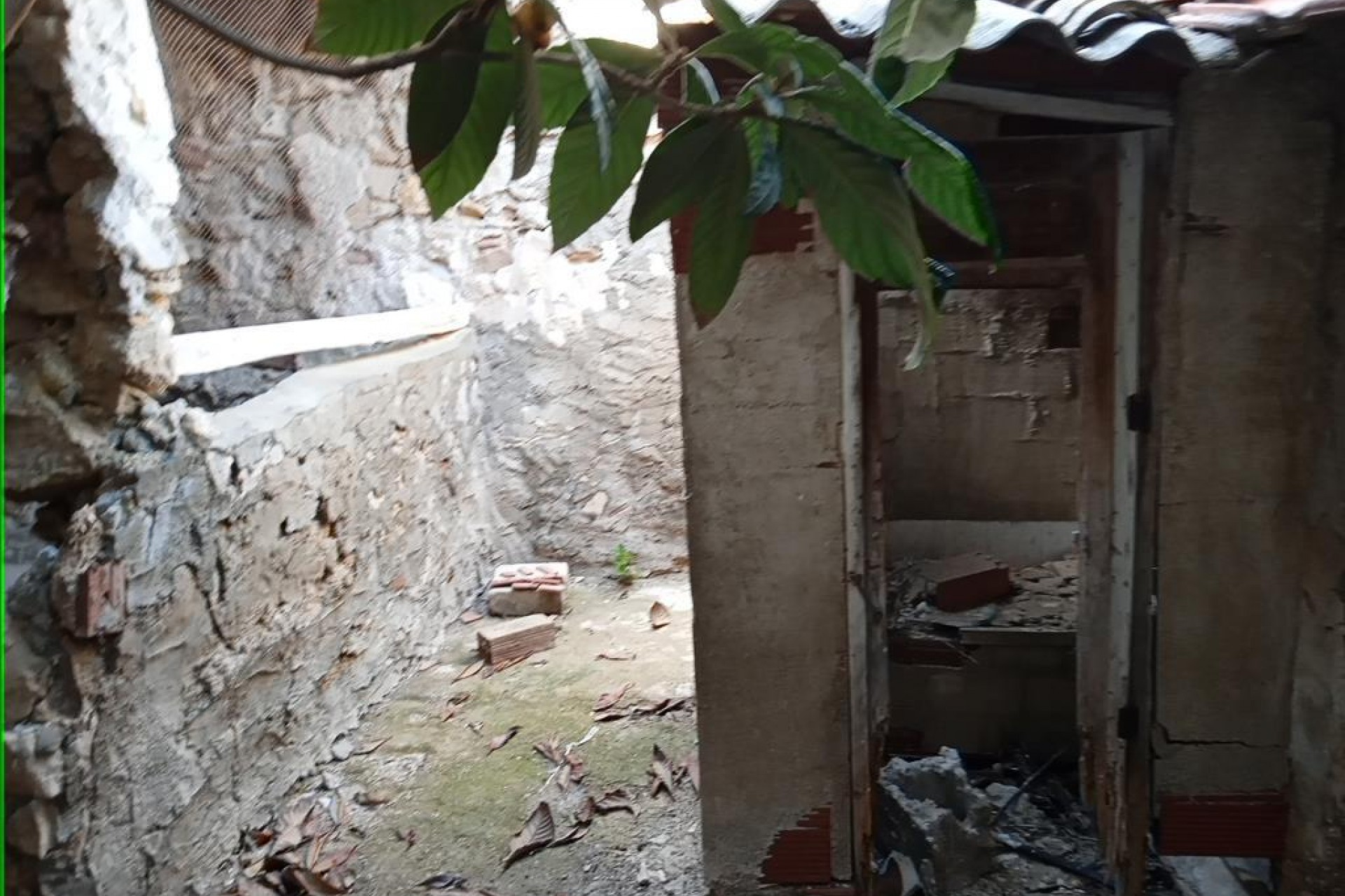 Reventa - Semi Detached -
HurchIllo - PUEBLO CENTRO